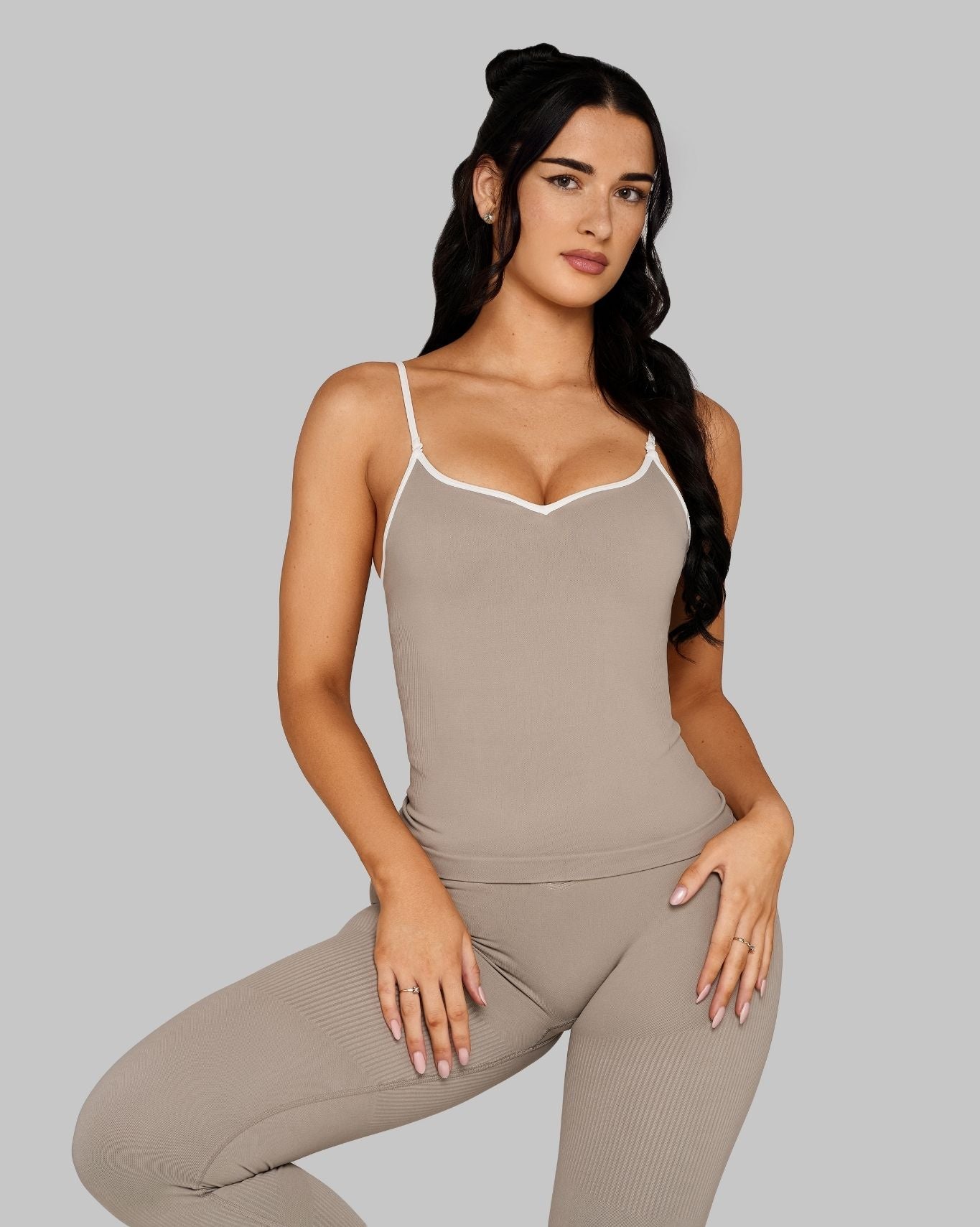 Outline Sweetheart Tanktop | Latte