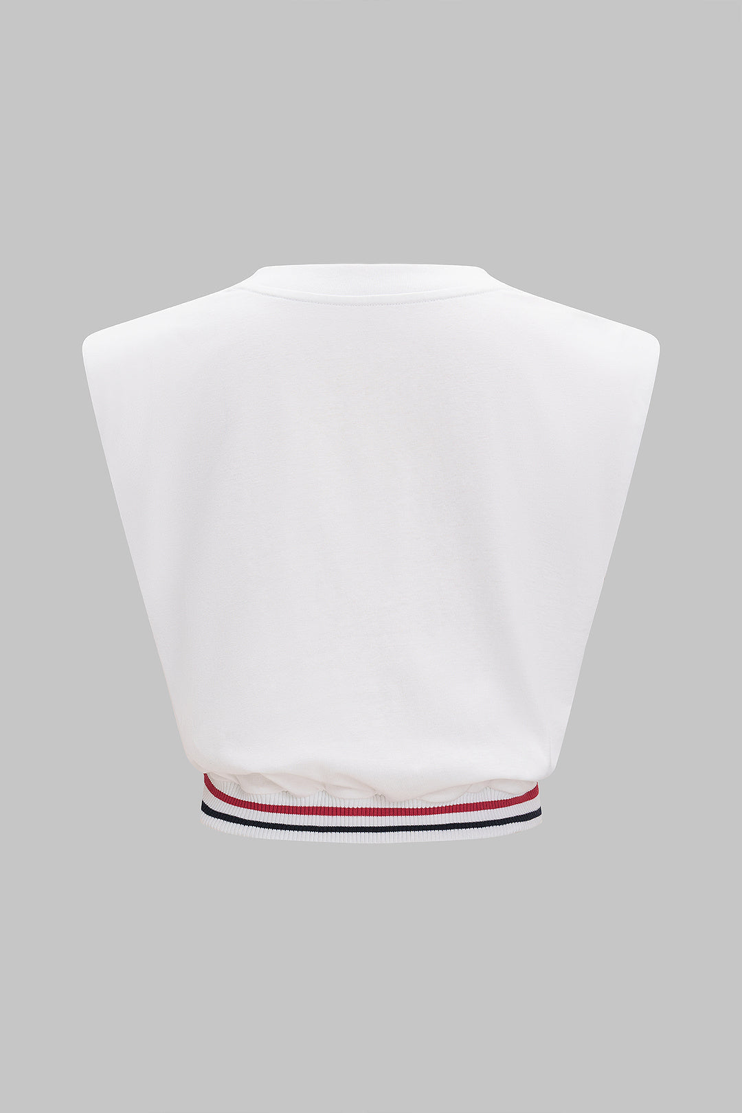 Basic sleeveless V-neck T-shirt