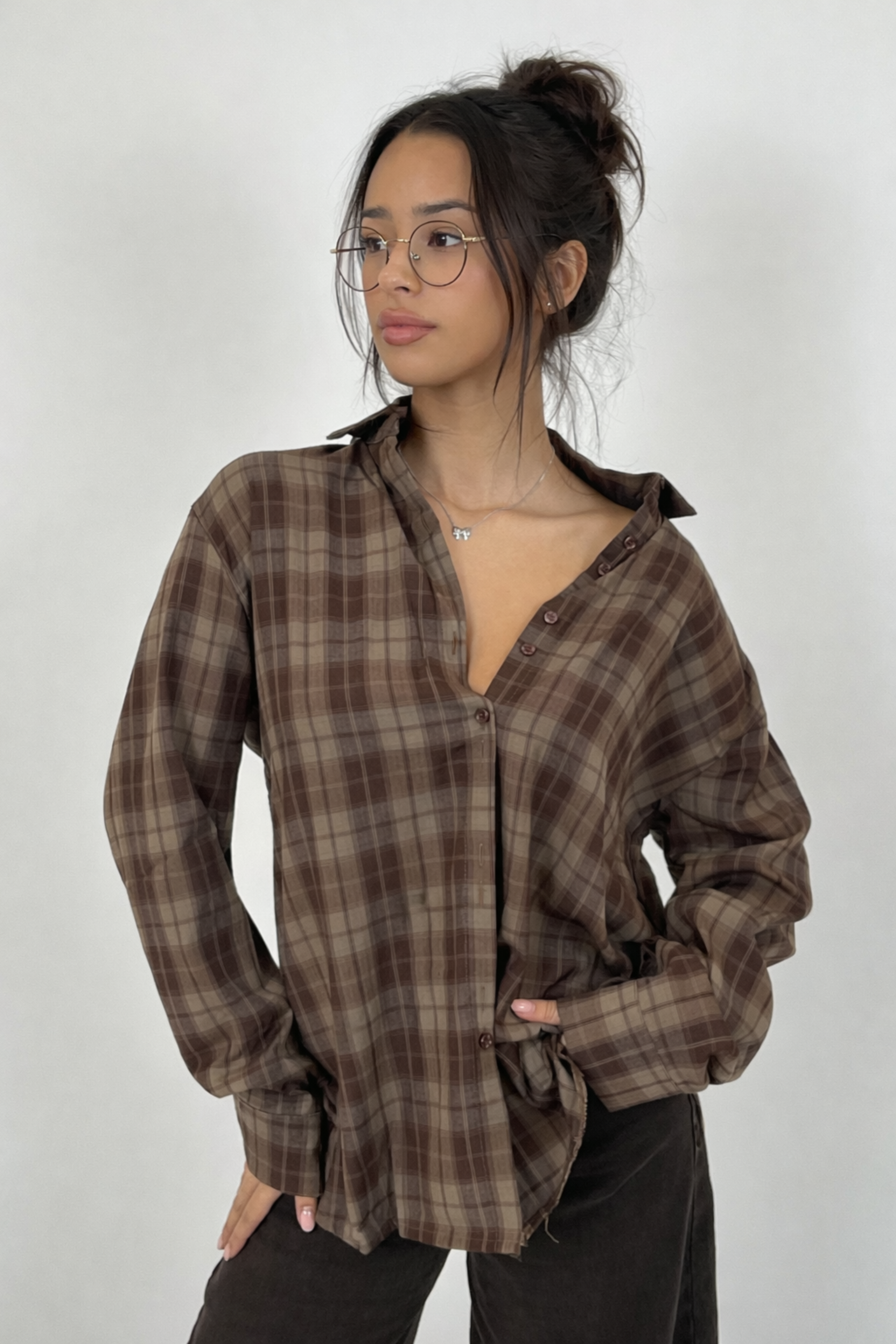 Women’s Fitted Plaid Button-Up Blouse – Timeless Checkered Design
