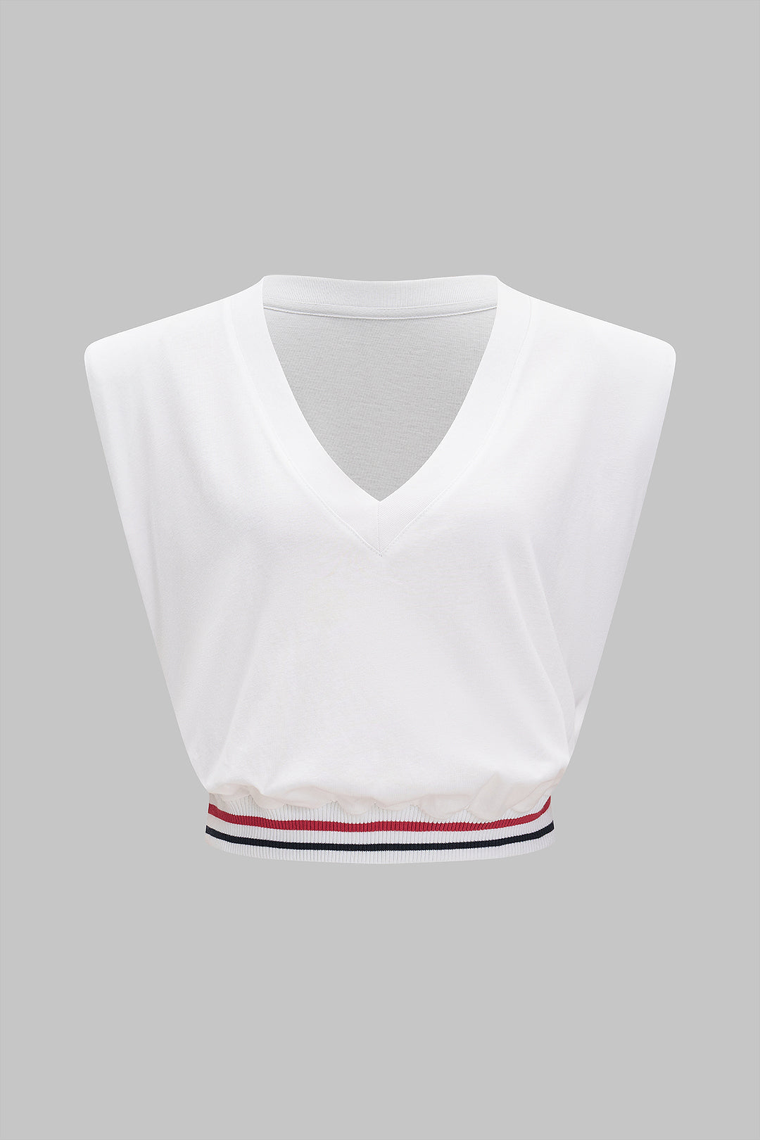 Basic sleeveless V-neck T-shirt