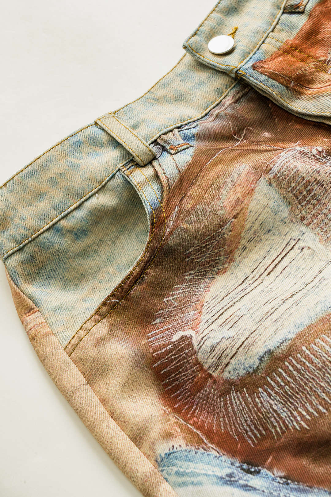 Abstract print button pants pants