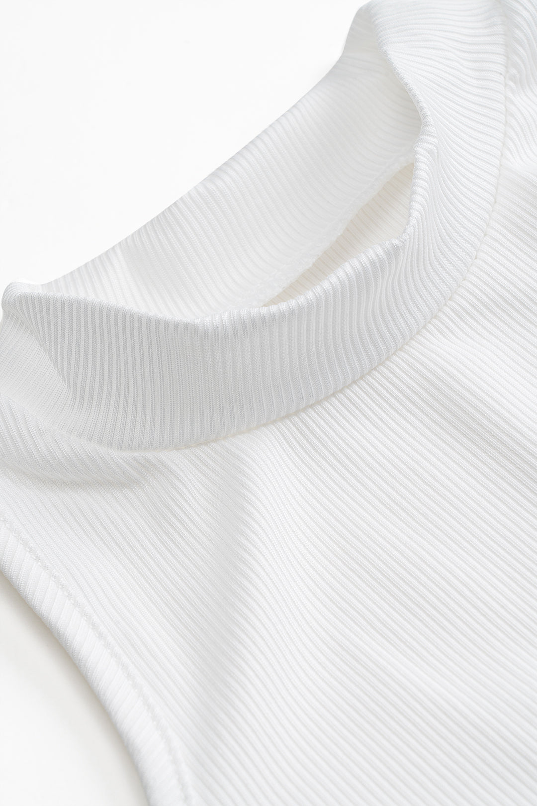 Basic textured sleeveless tank top