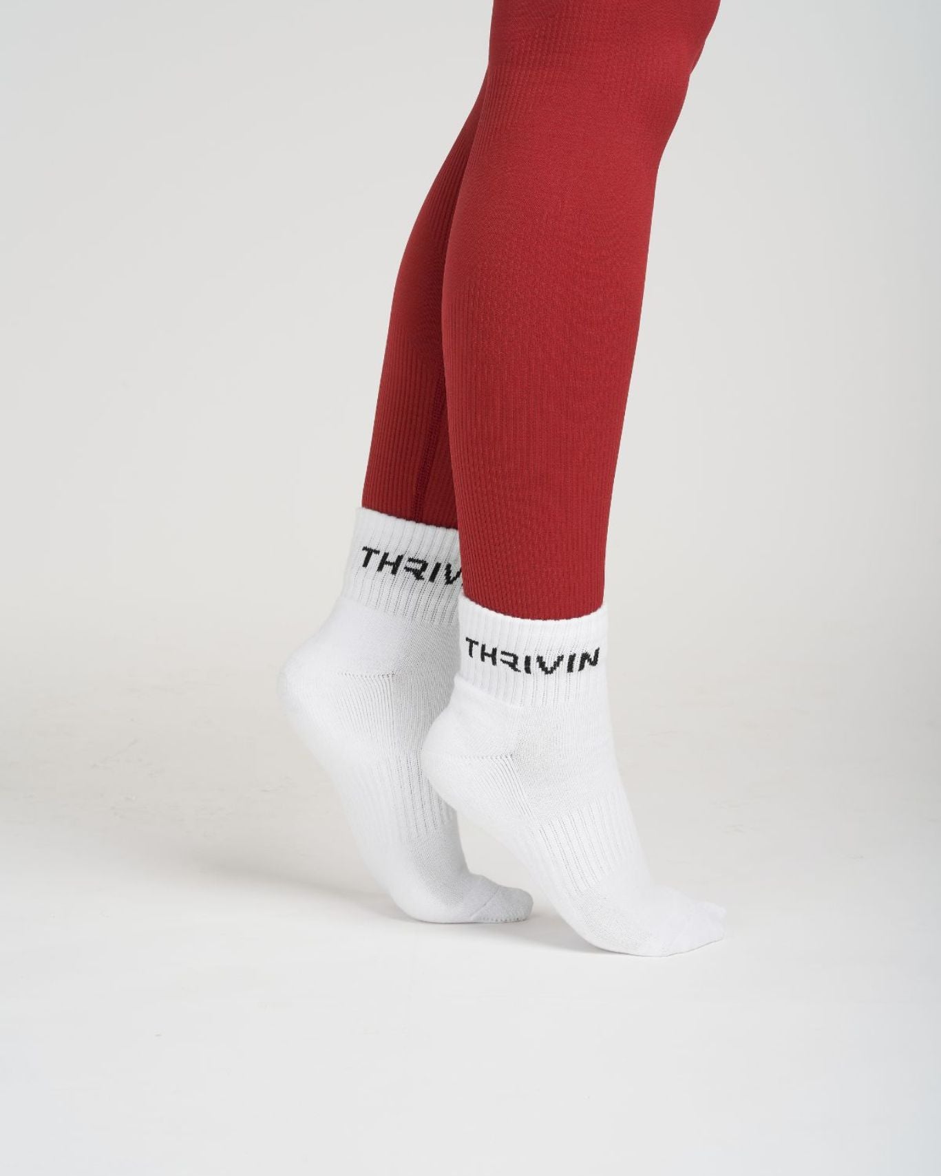 THRIVIN Silk Socks "White"