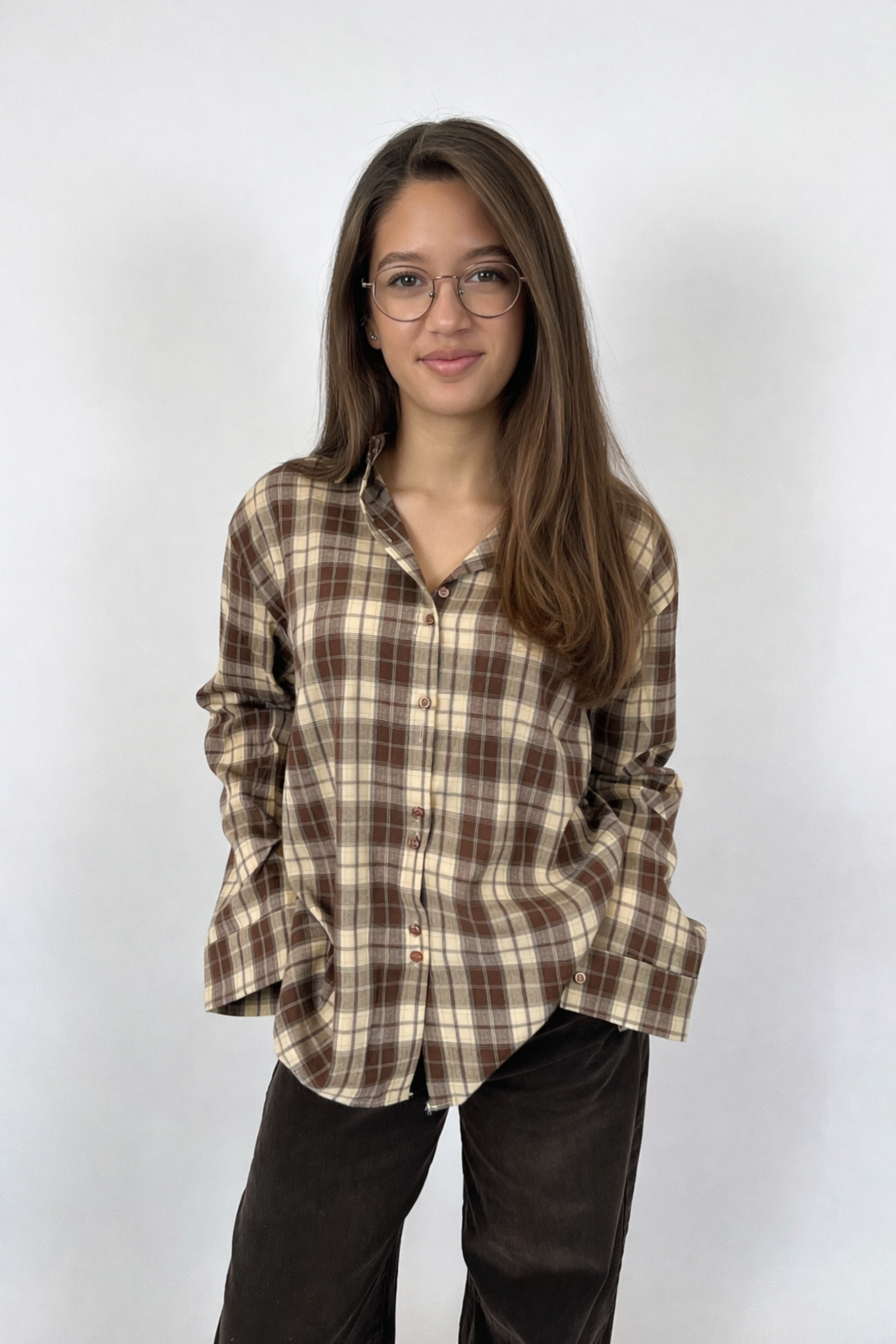 Women’s Fitted Plaid Button-Up Blouse – Timeless Checkered Design