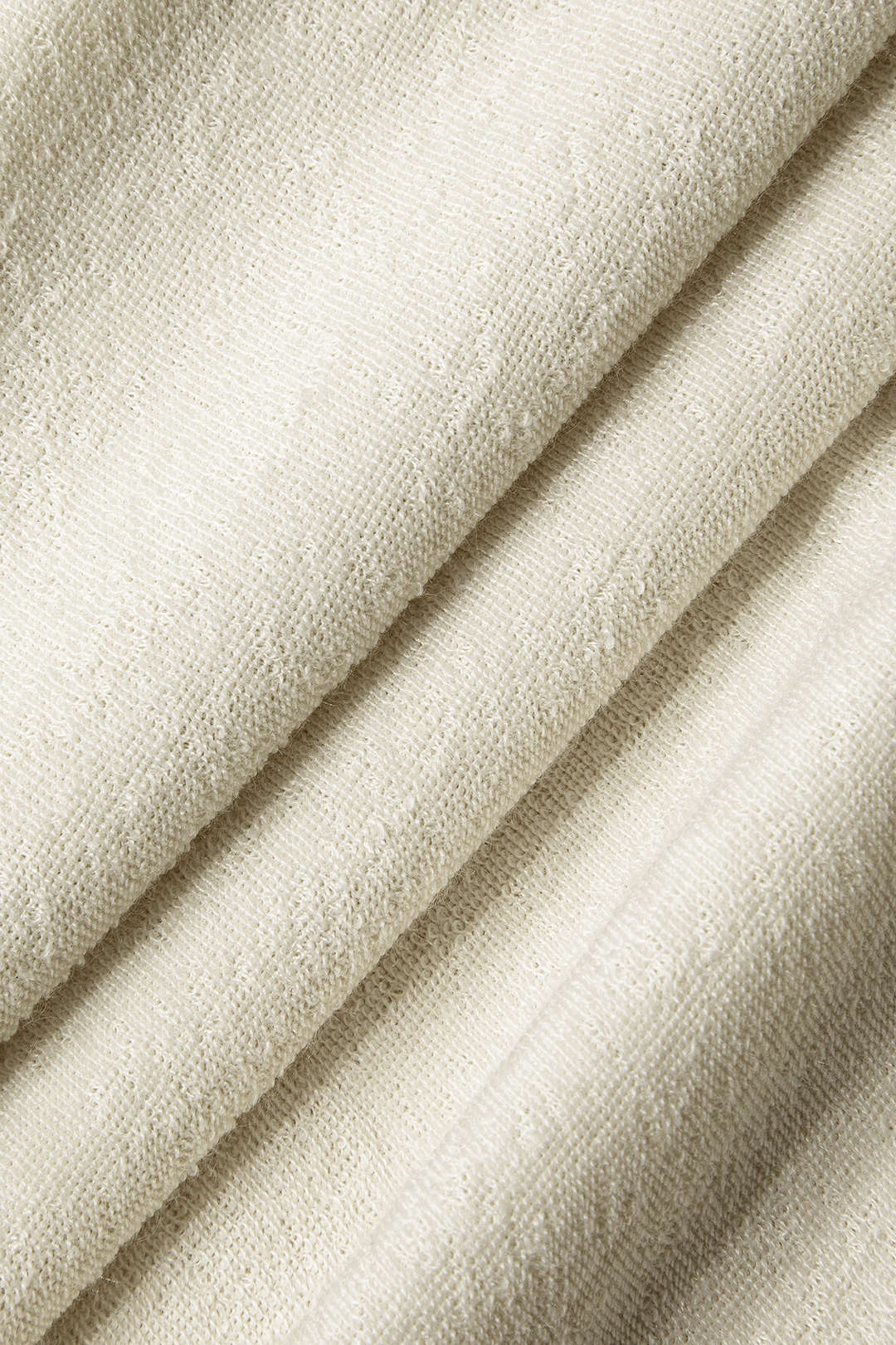 Maxi dress with 3D flowers and a V-neck without back and slit