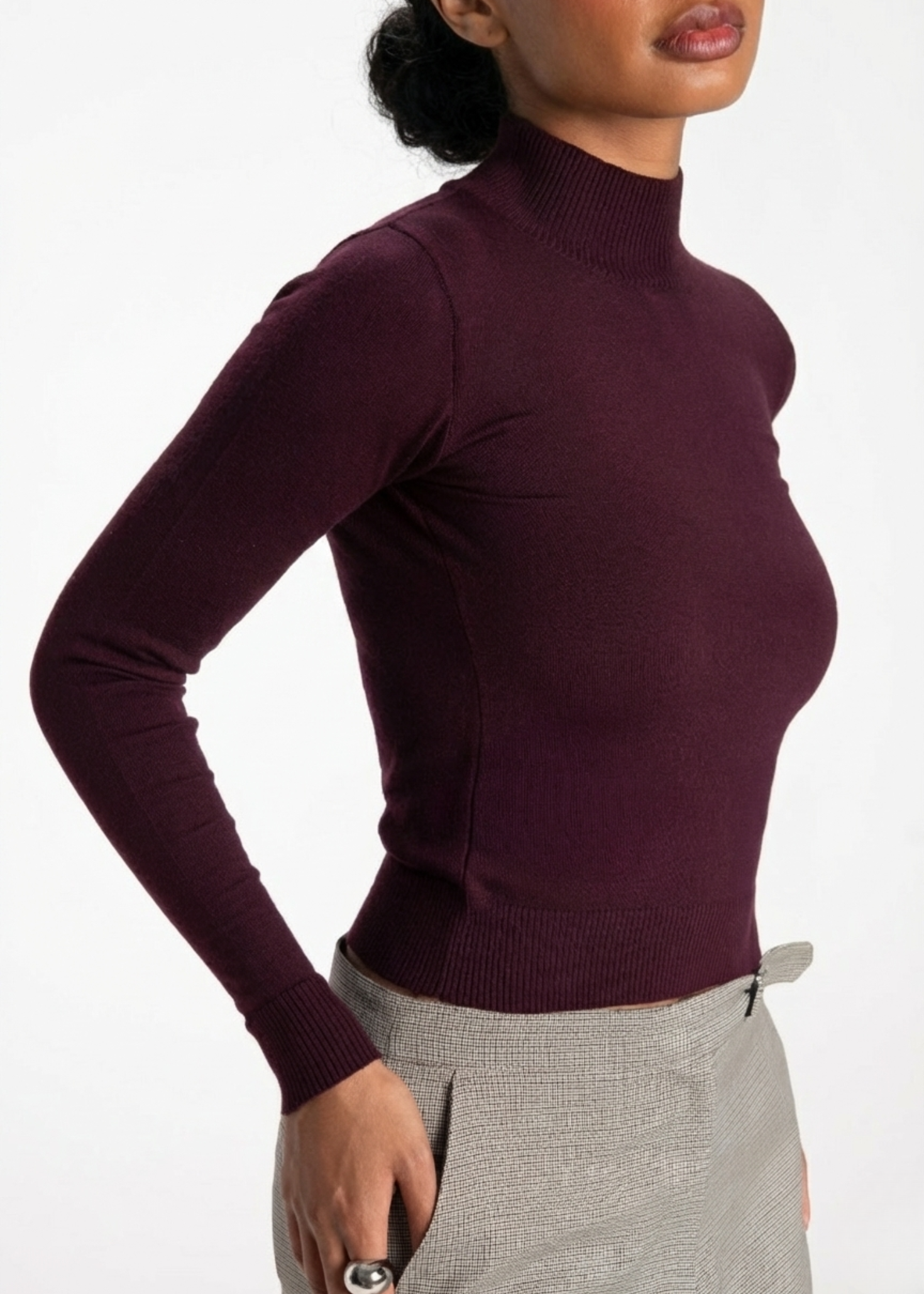 2nd Skin Knitted Mid-Neck Sweater - Beige