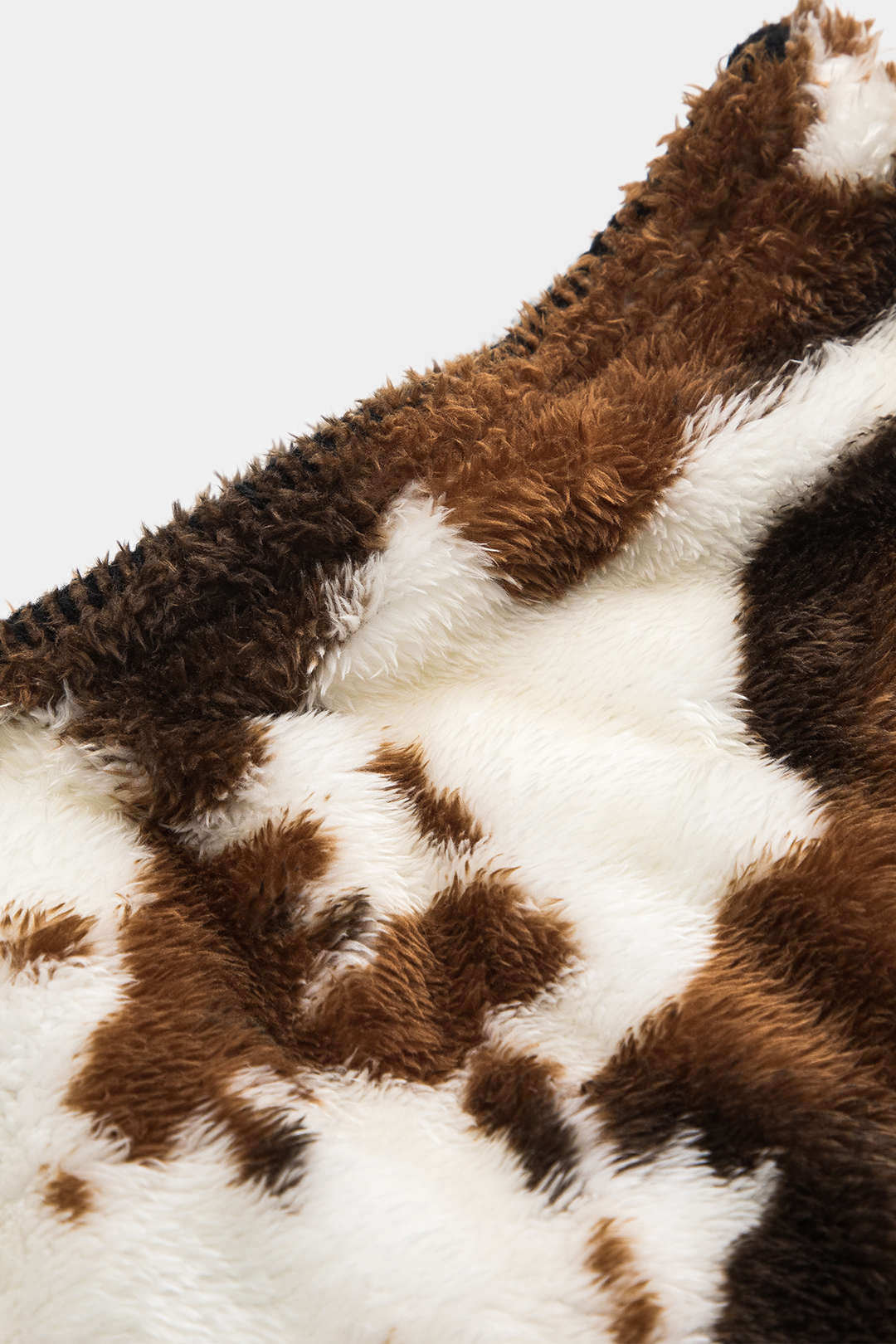 Skirt with abstract print and stitching