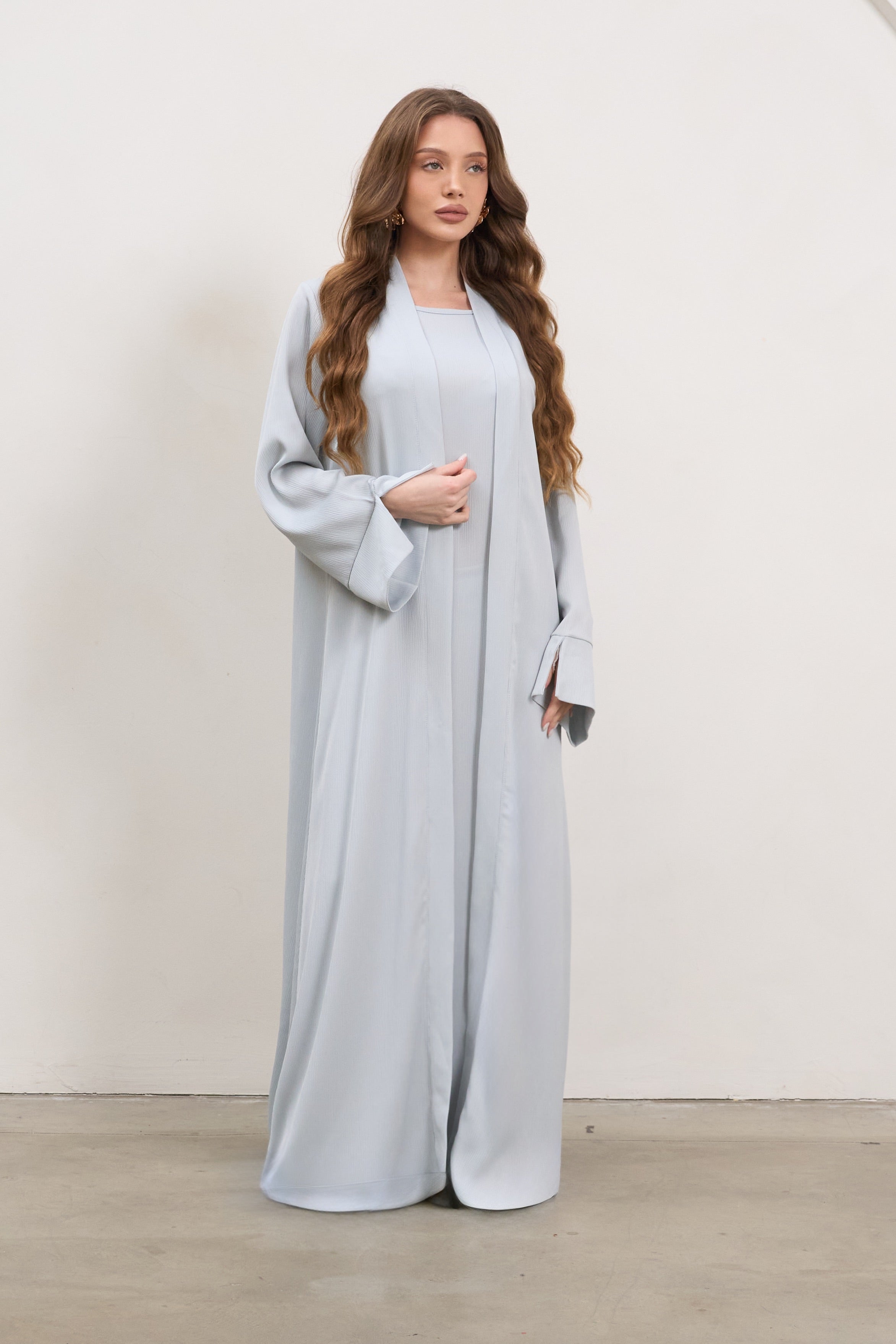 Classic Open Abaya Set – Two-Piece Modest Dress Ensemble