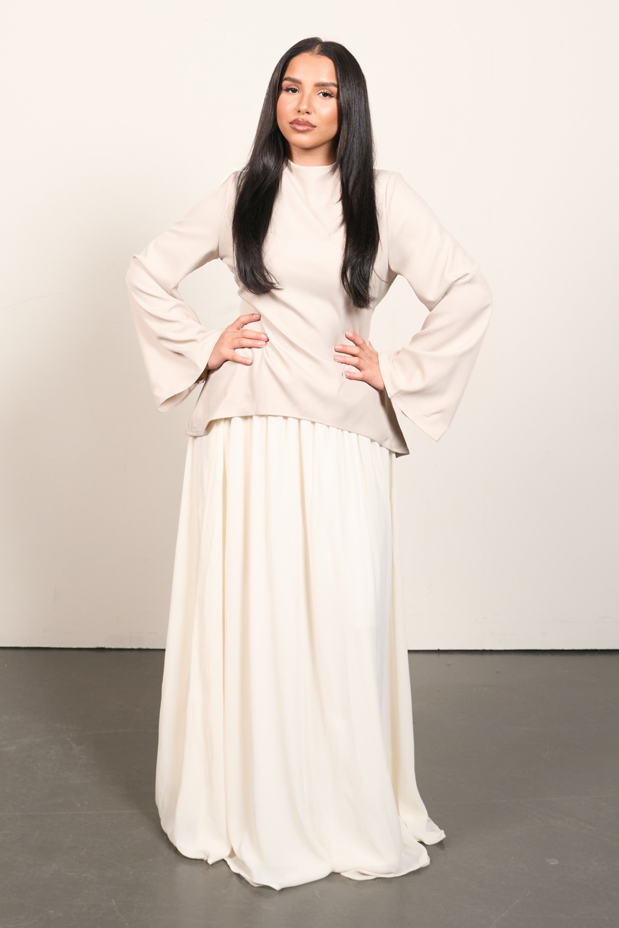 Elegant Two-Piece Set – Flared Sleeve Top & Maxi Skirt