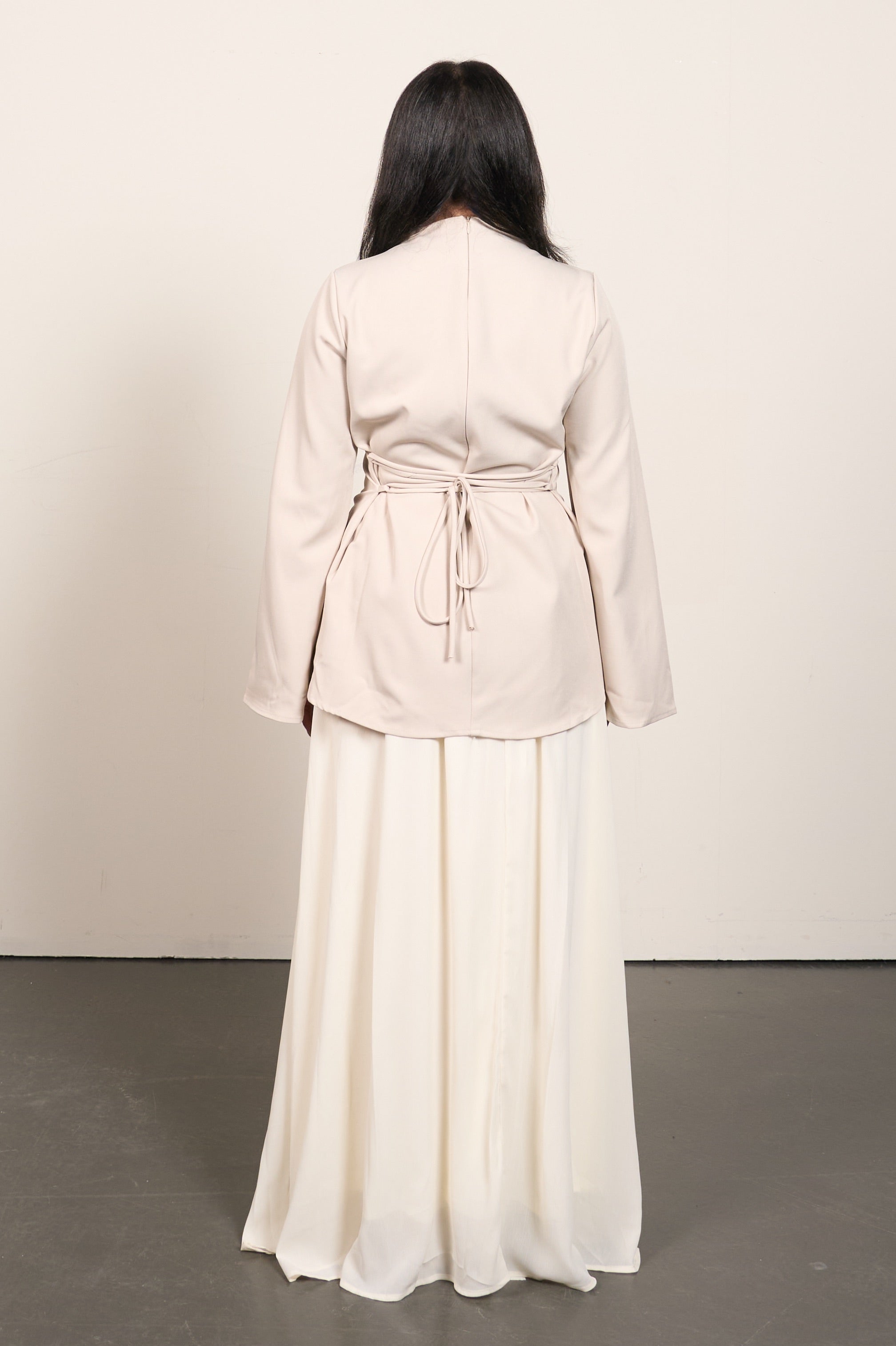 Elegant Two-Piece Set – Flared Sleeve Top & Maxi Skirt