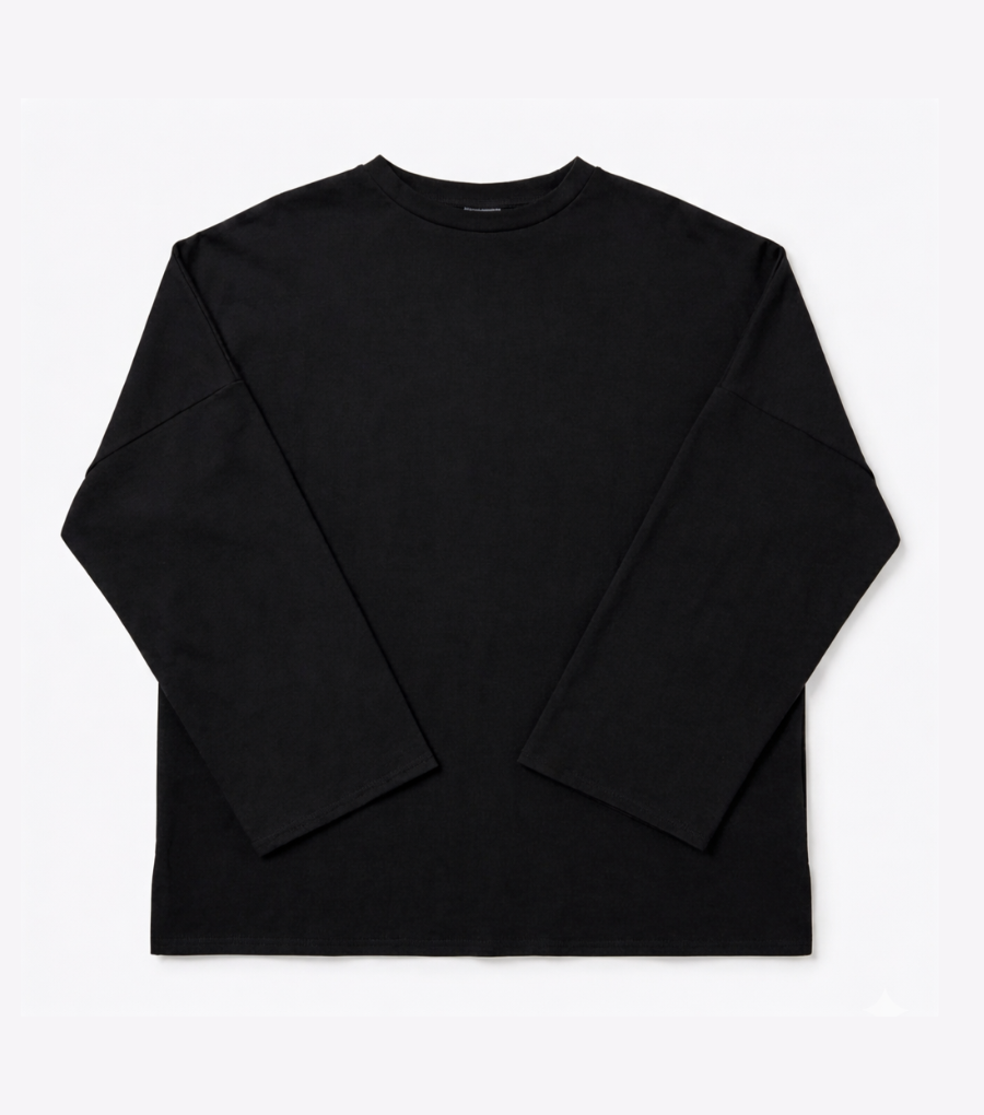 Essential Oversized Tee | Women’s Cotton T-Shirt MODEL - BLACK