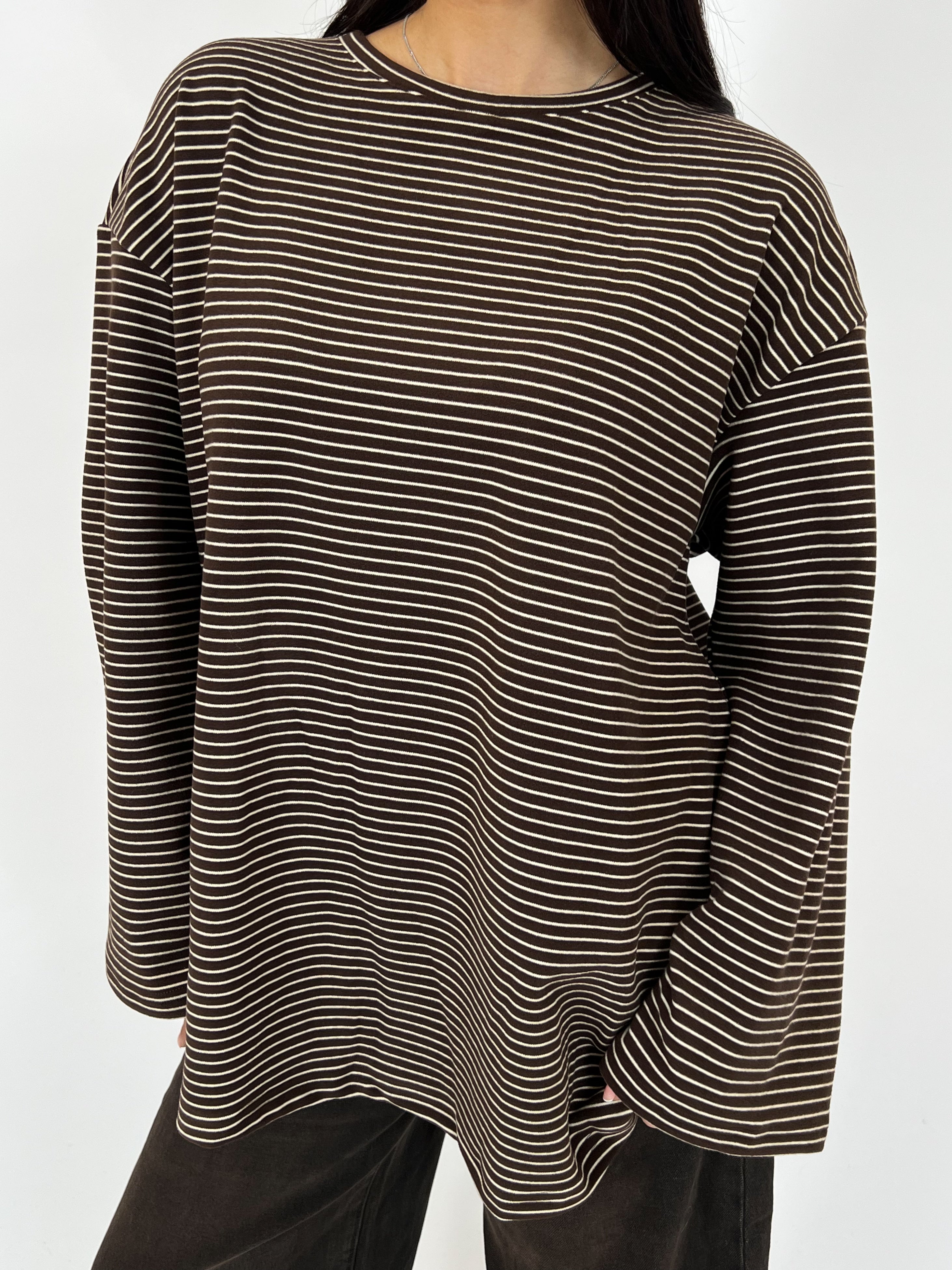 Women’s Relaxed Striped Long Sleeve Top – Modern Minimal Comfort