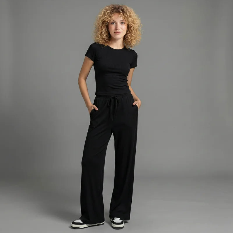 LEWAIR’s Black SoftTouch Lounge Set – Lightweight Matching Top & Wide-Leg Pants 1
