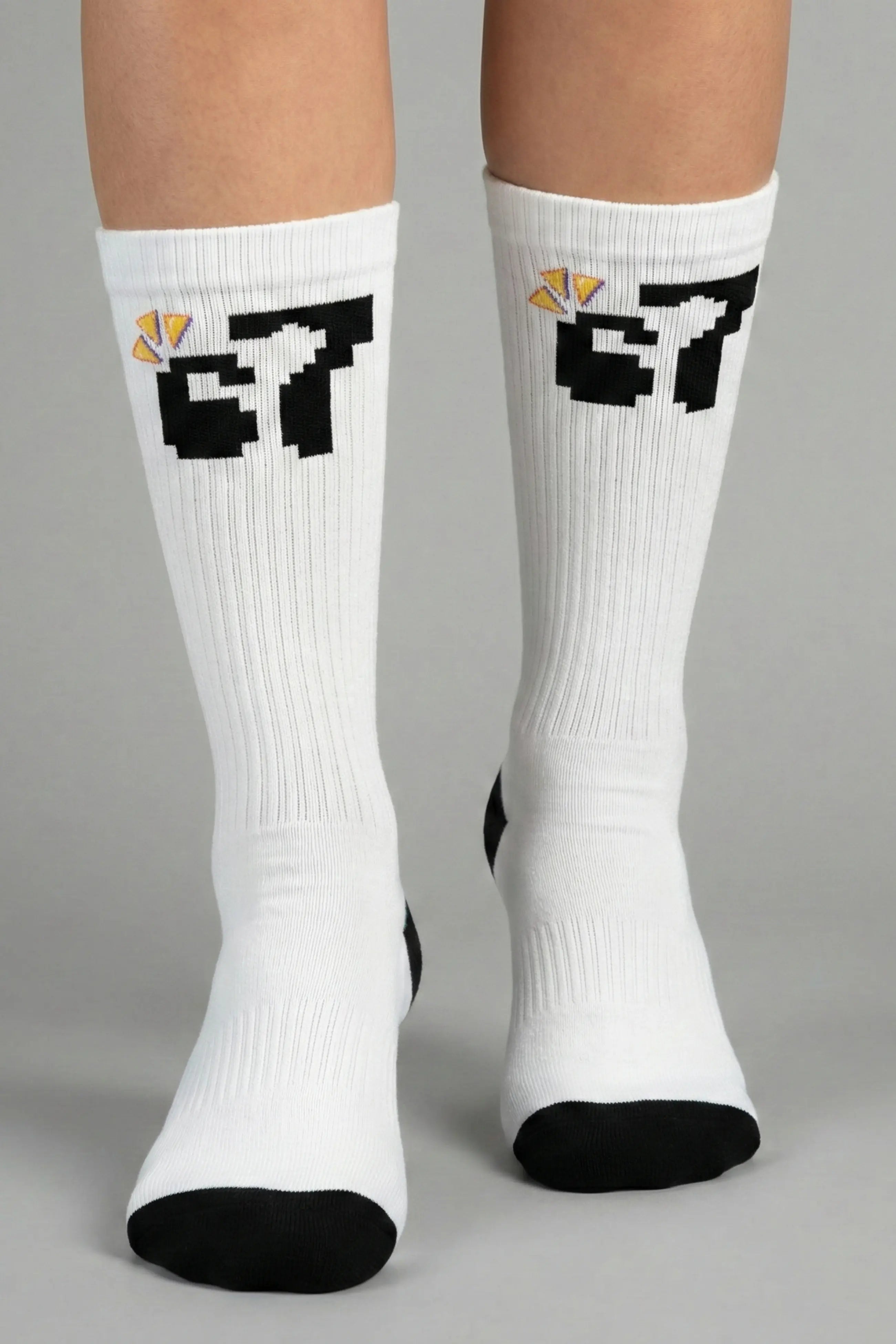 LEWAIR's Graphic Crew Socks – Cushioned Comfort for Everyday Wear