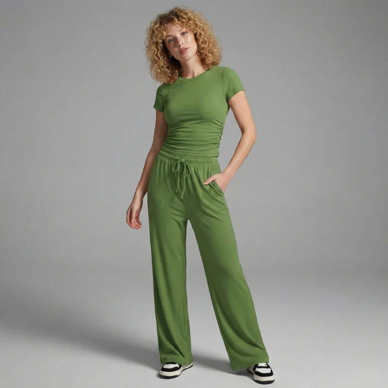 LEWAIR’s Green SoftTouch Lounge Set – Lightweight Matching Top & Wide-Leg Pants 1
