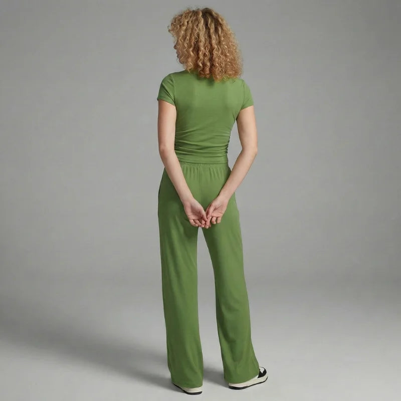 LEWAIR’s Green SoftTouch Lounge Set – Lightweight Matching Top & Wide-Leg Pants 2