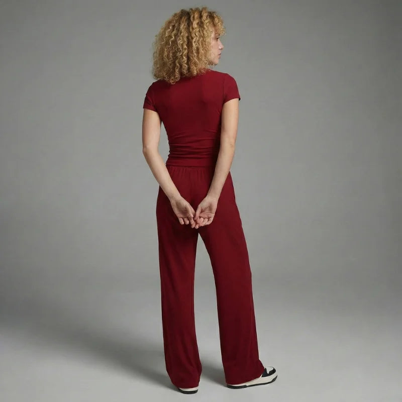 LEWAIR’s Red SoftTouch Lounge Set – Lightweight Matching Top & Wide-Leg Pants 2