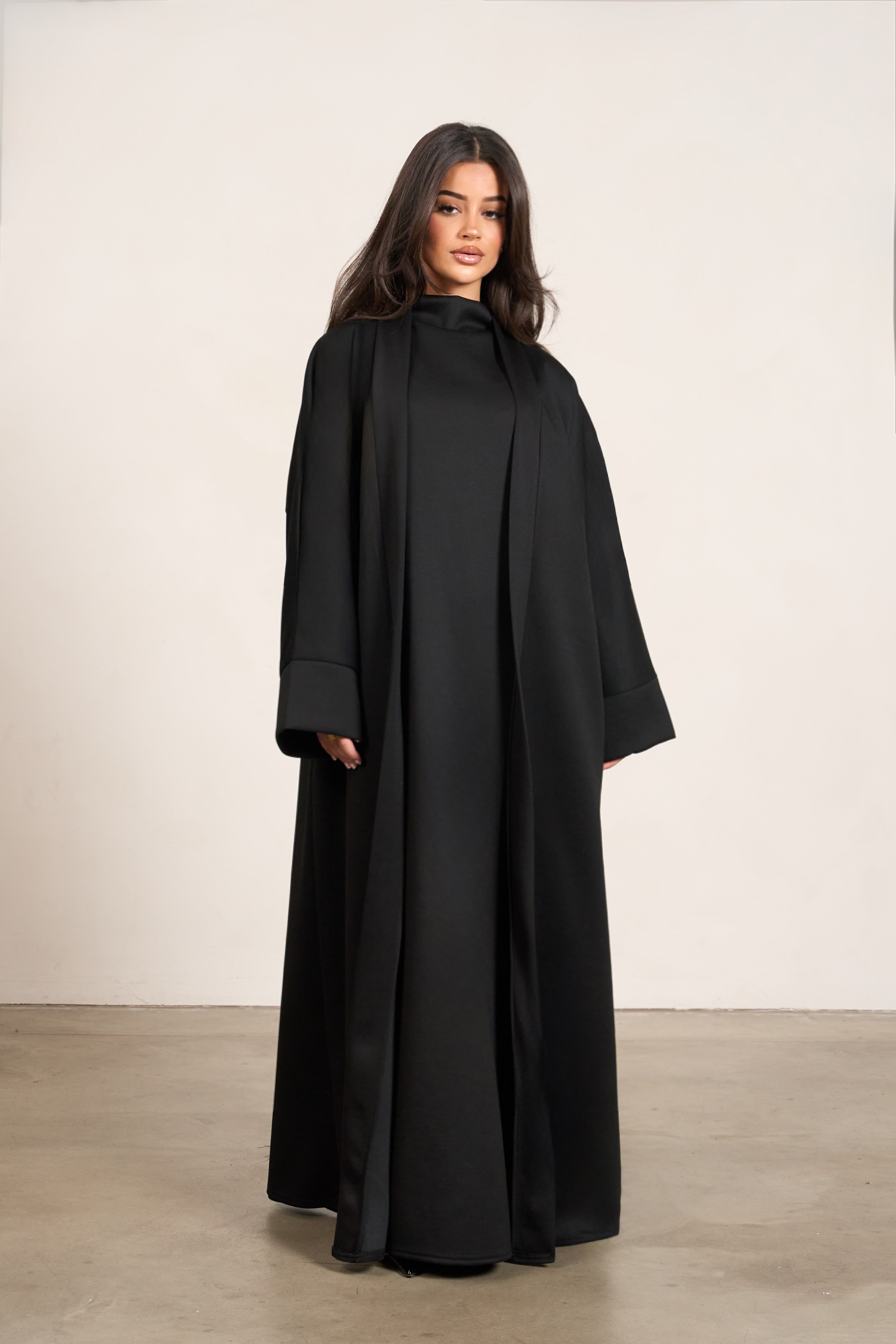 Modest Abaya Set – Elegant Two-Piece Dress Ensemble