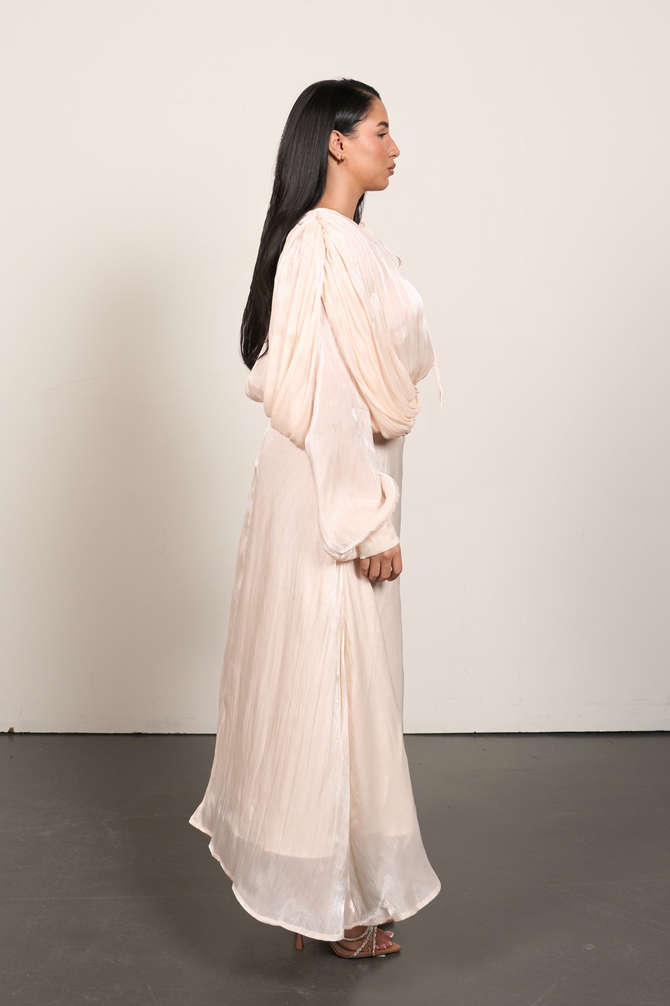 Pleated Elegance Maxi Dress – Flowing Statement Dress