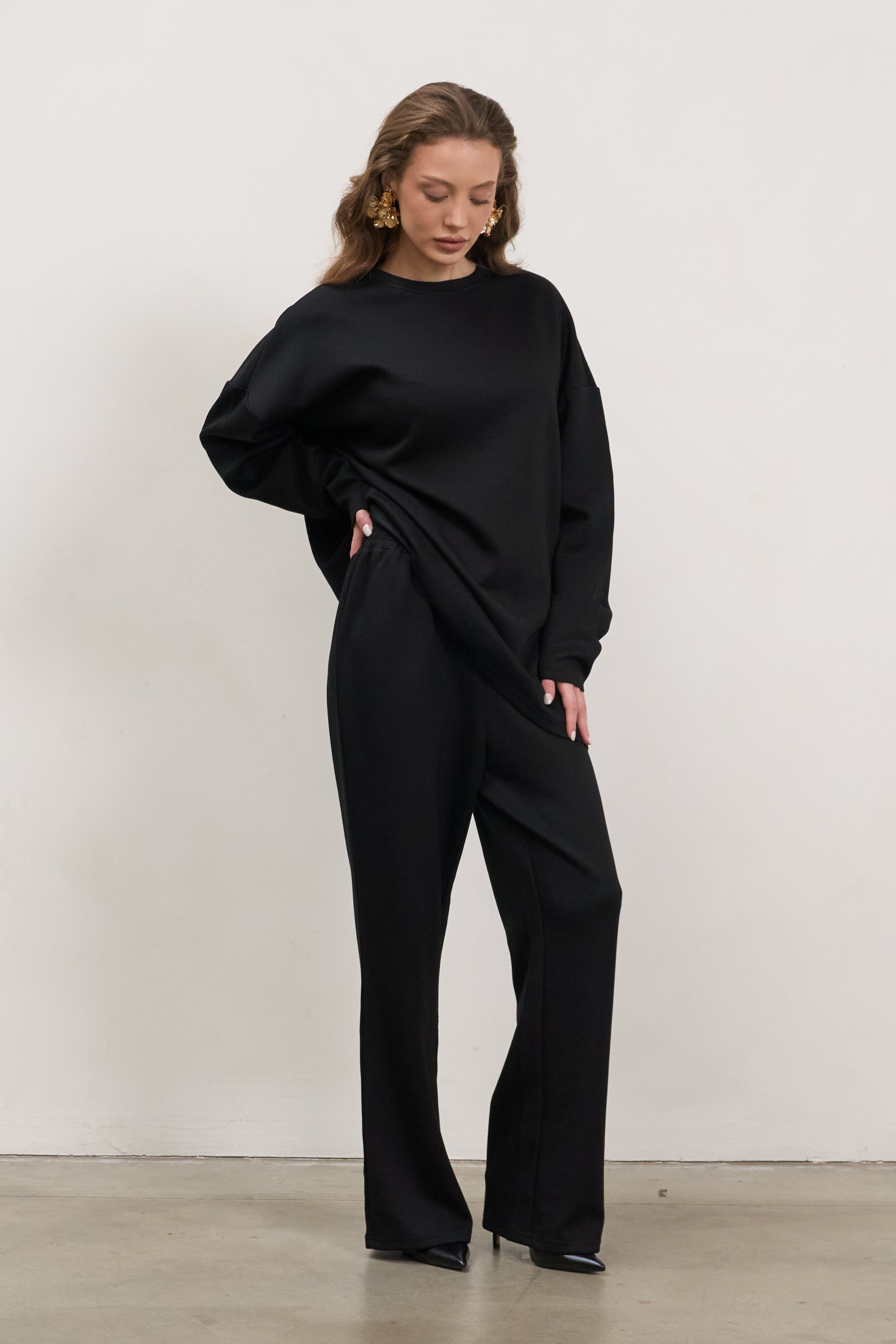 Serena Minimalist Relaxed Fit Rayon Set – Oversized Top & Straight-Leg Pants