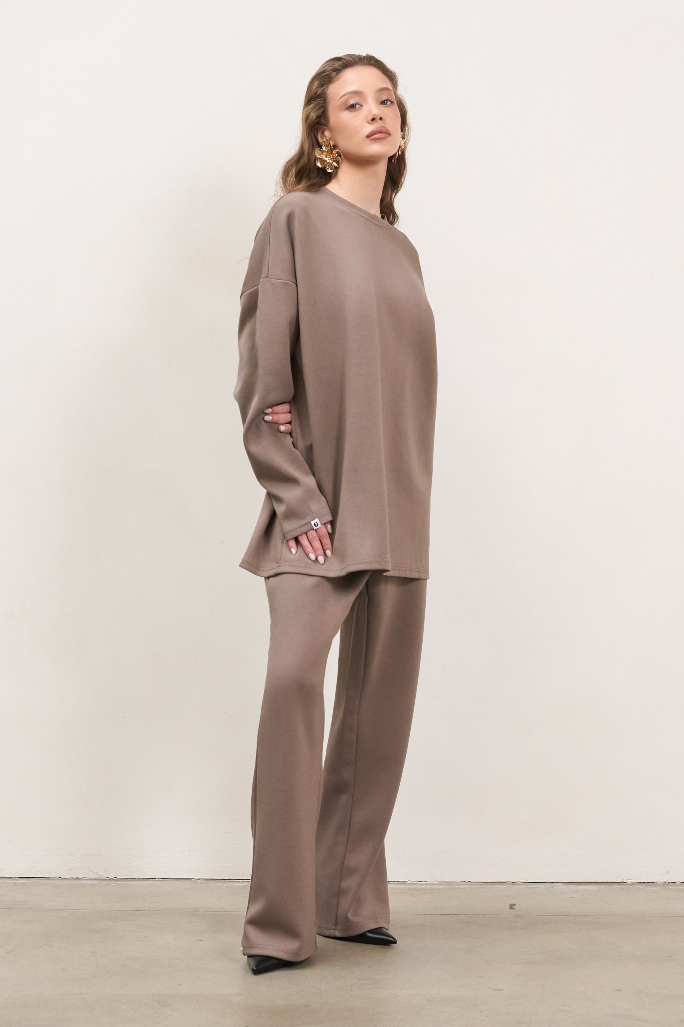 Serena Minimalist Relaxed Fit Rayon Set – Oversized Top & Straight-Leg Pants