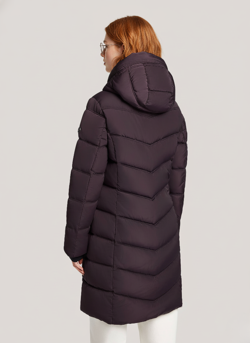 Sage's Slim-Fit Puffer Jacket – Warm and Stylish Outerwear with Faux Down Insulation | RED 2
