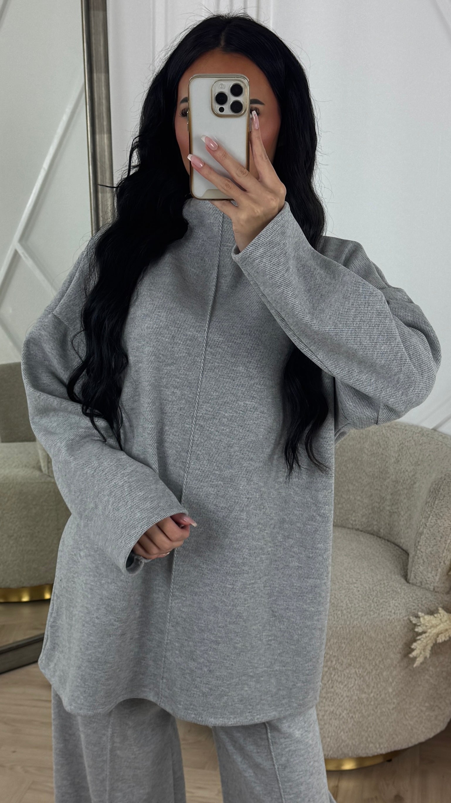 Soft Minimal Two-Piece Fleece Set with High Collar