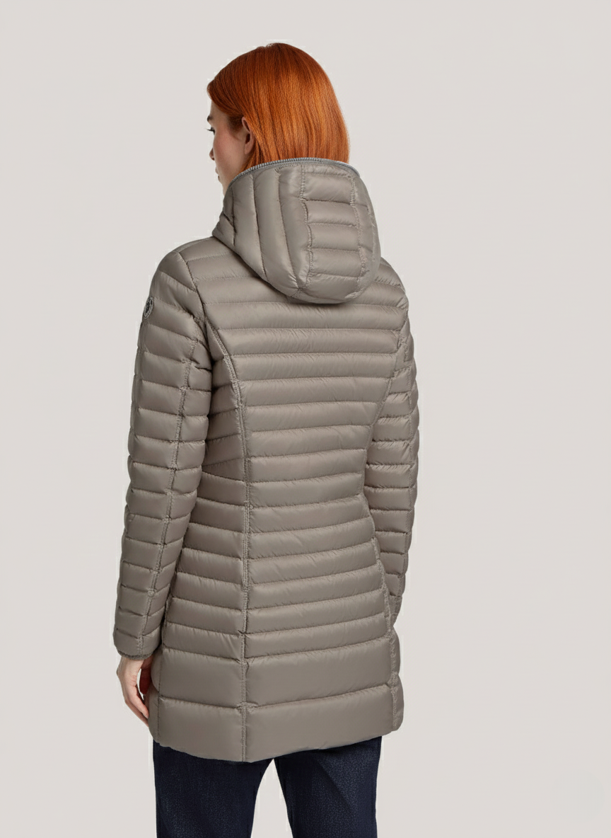 Tallulah's Lightweight Transitional Jacket – Compact & Versatile Outerwear for Travel | BEIGE 2