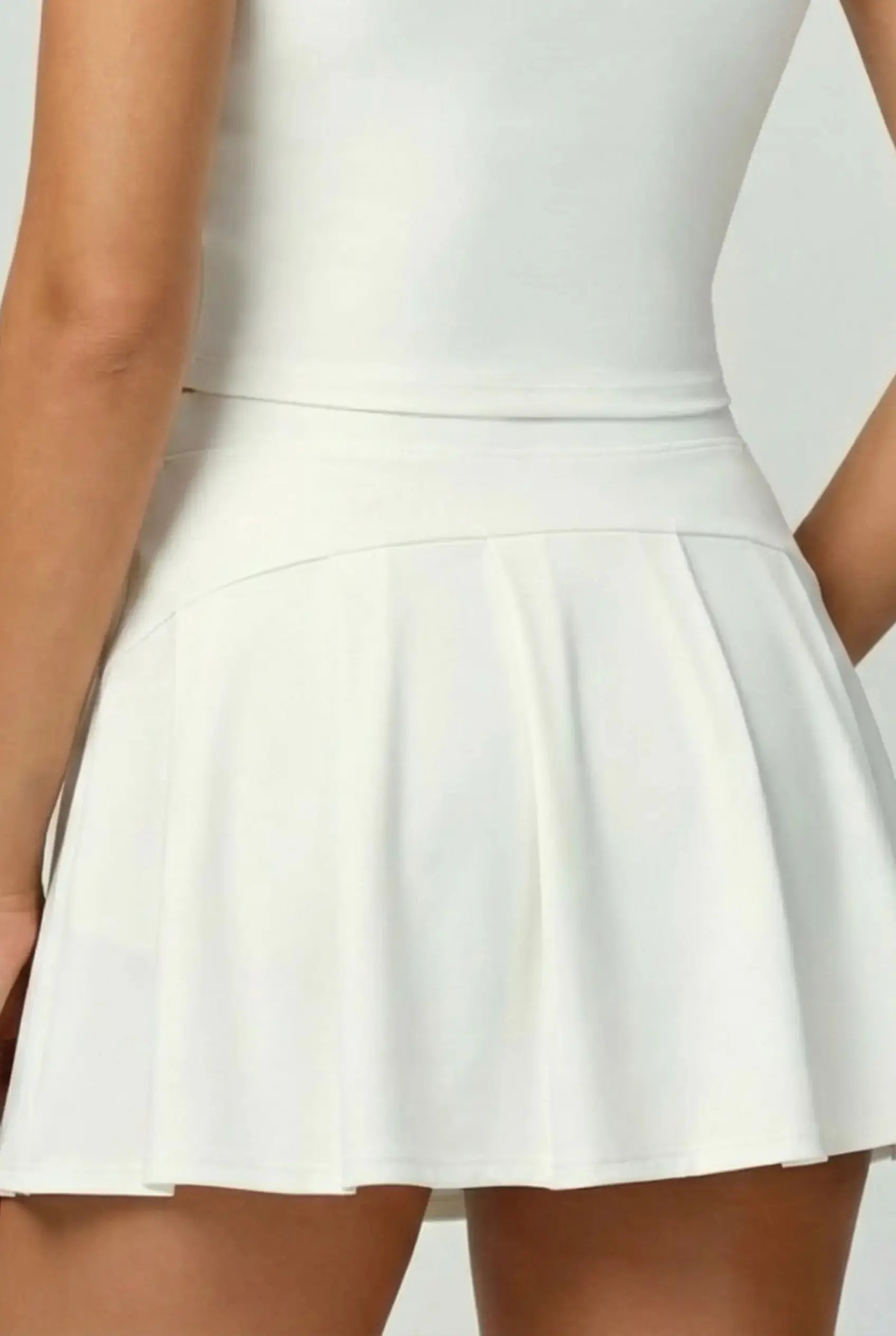 White Luxe Motion Set 3