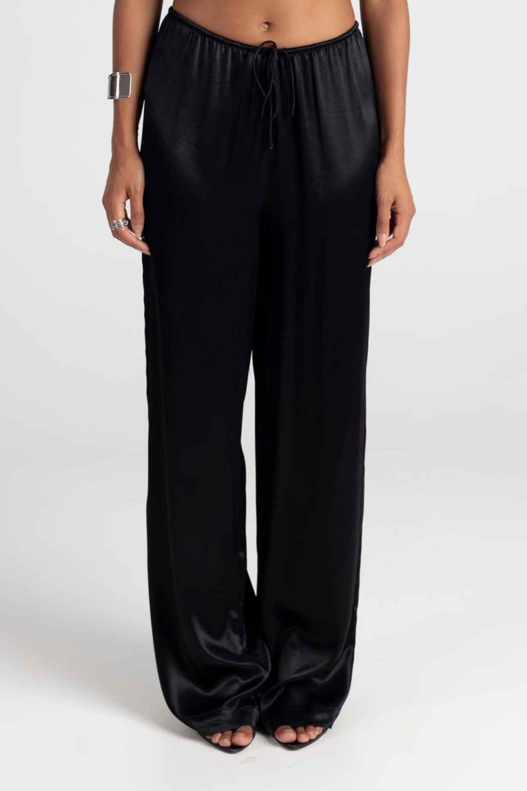 Women’s Julia Satin Wide-Leg Pants – Effortless Luxury with Adjustable Comfort | BLACK 3
