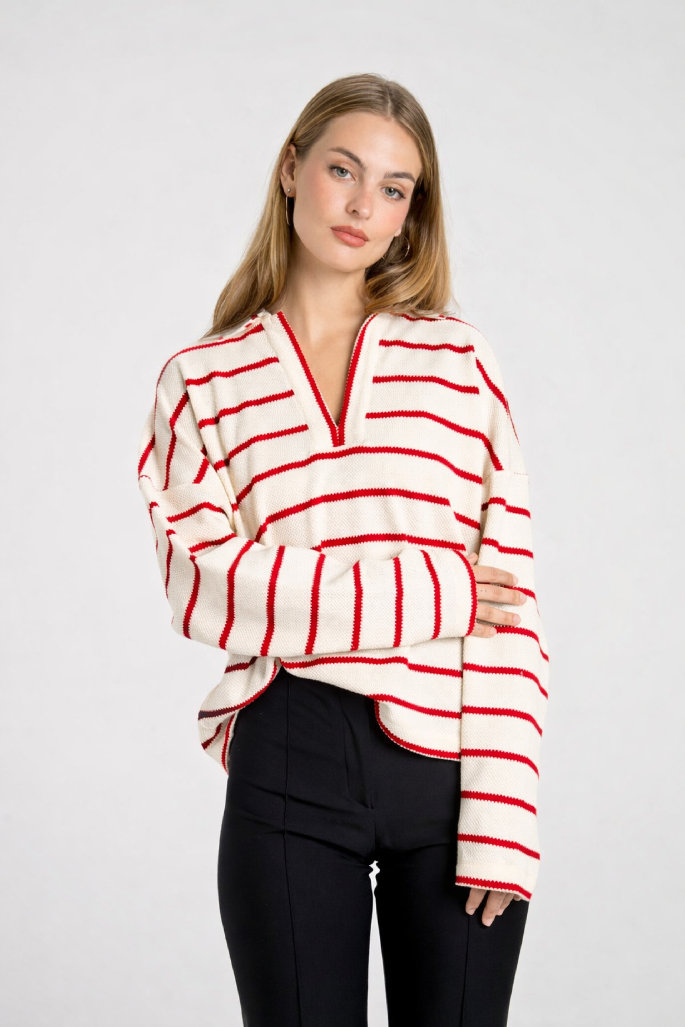 Women’s Polo Collar Knit Top with Opened Neckline – Casual Elegance 2