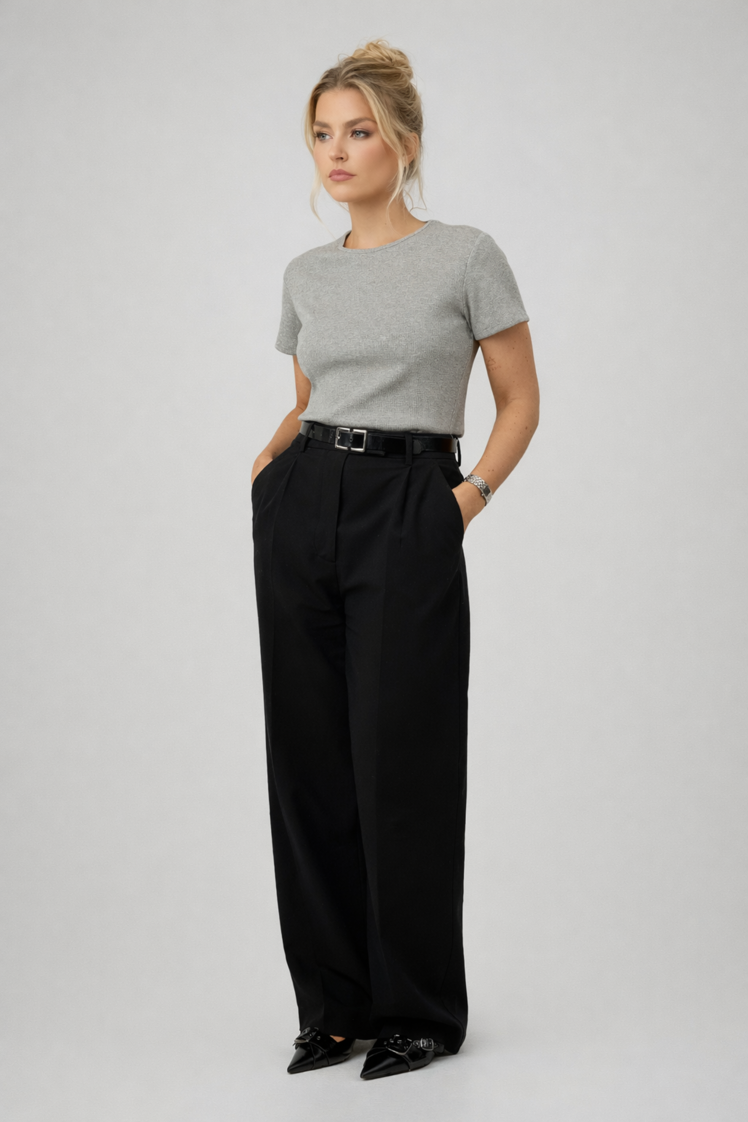 Women’s Ribbed Cotton Tee – Relaxed Fit with Classic Crew Neckline 3