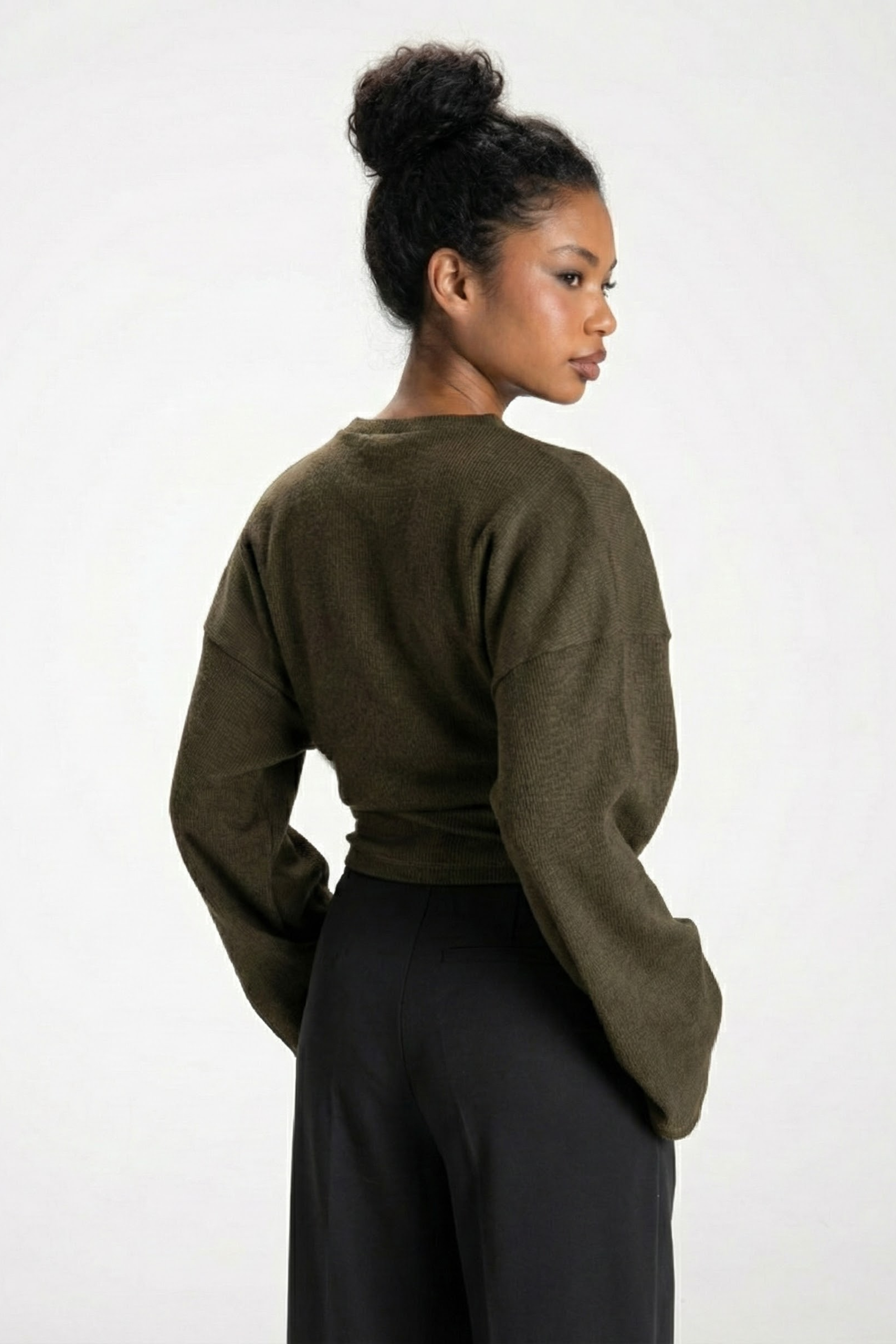 Women’s Ruched Waist Knit Top – Slim Fit with Oversized Sleeves 3