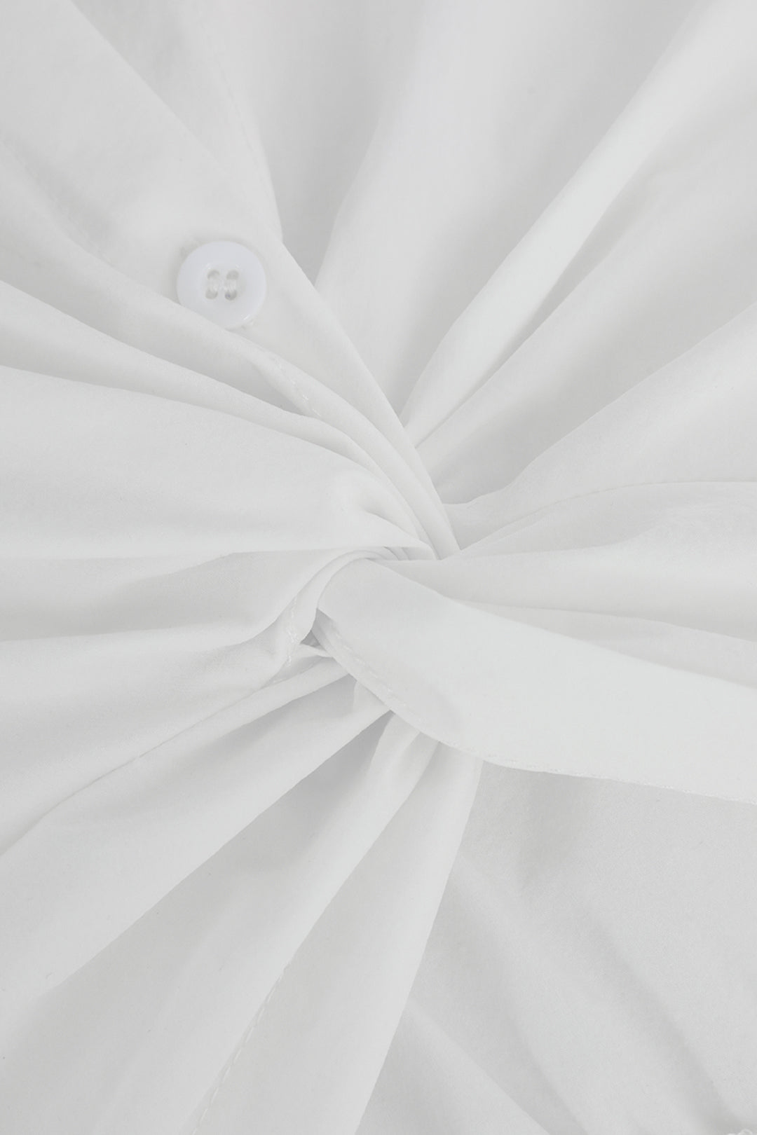 Basic cropped shirt with twist detail