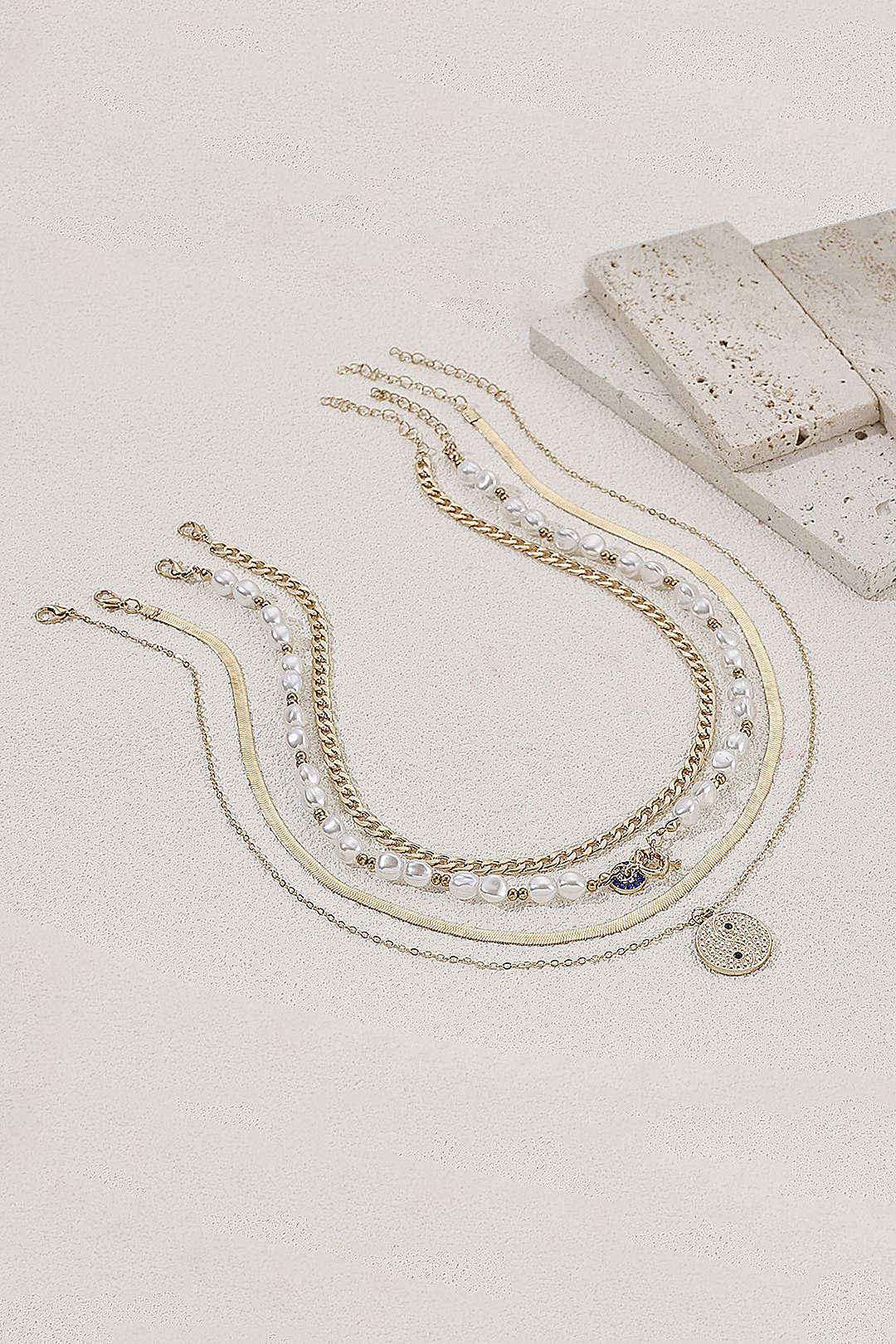 Alloy Geometric Faux Pearl Necklace