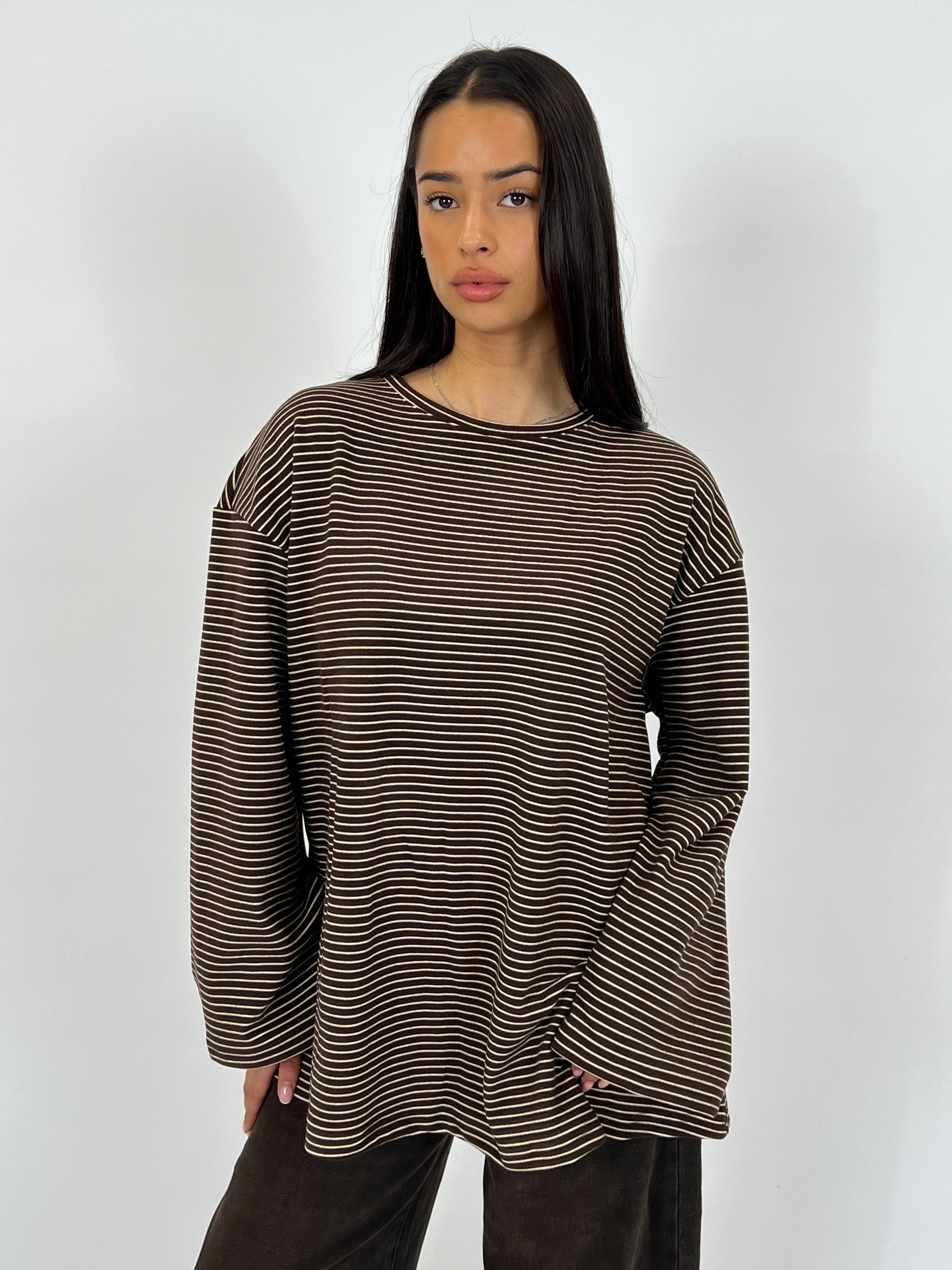 Women’s Relaxed Striped Long Sleeve Top – Modern Minimal Comfort