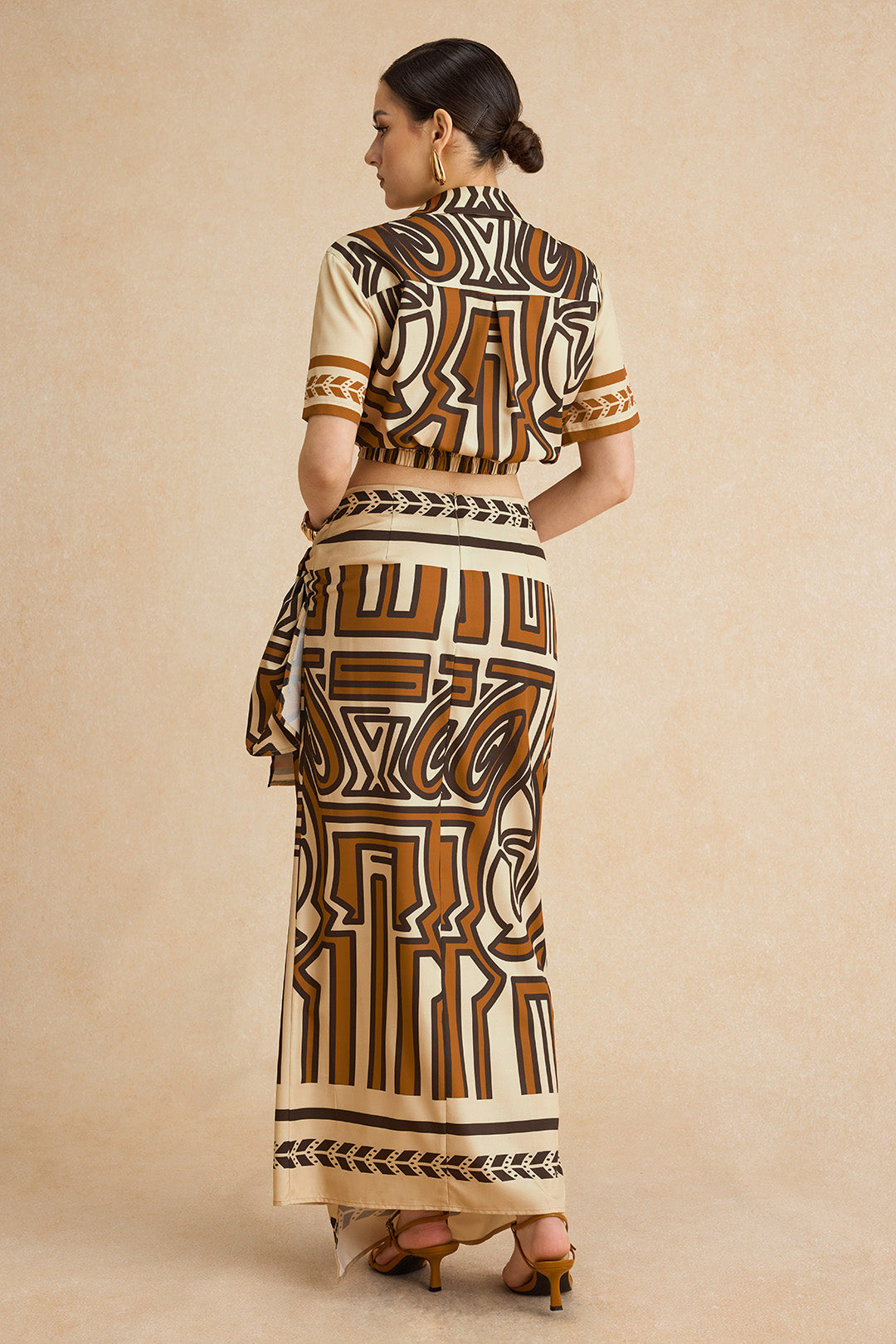 Abstract Geometric Bohemian Print Ruffles Tie Twist Twist Knot Zipper Closure 