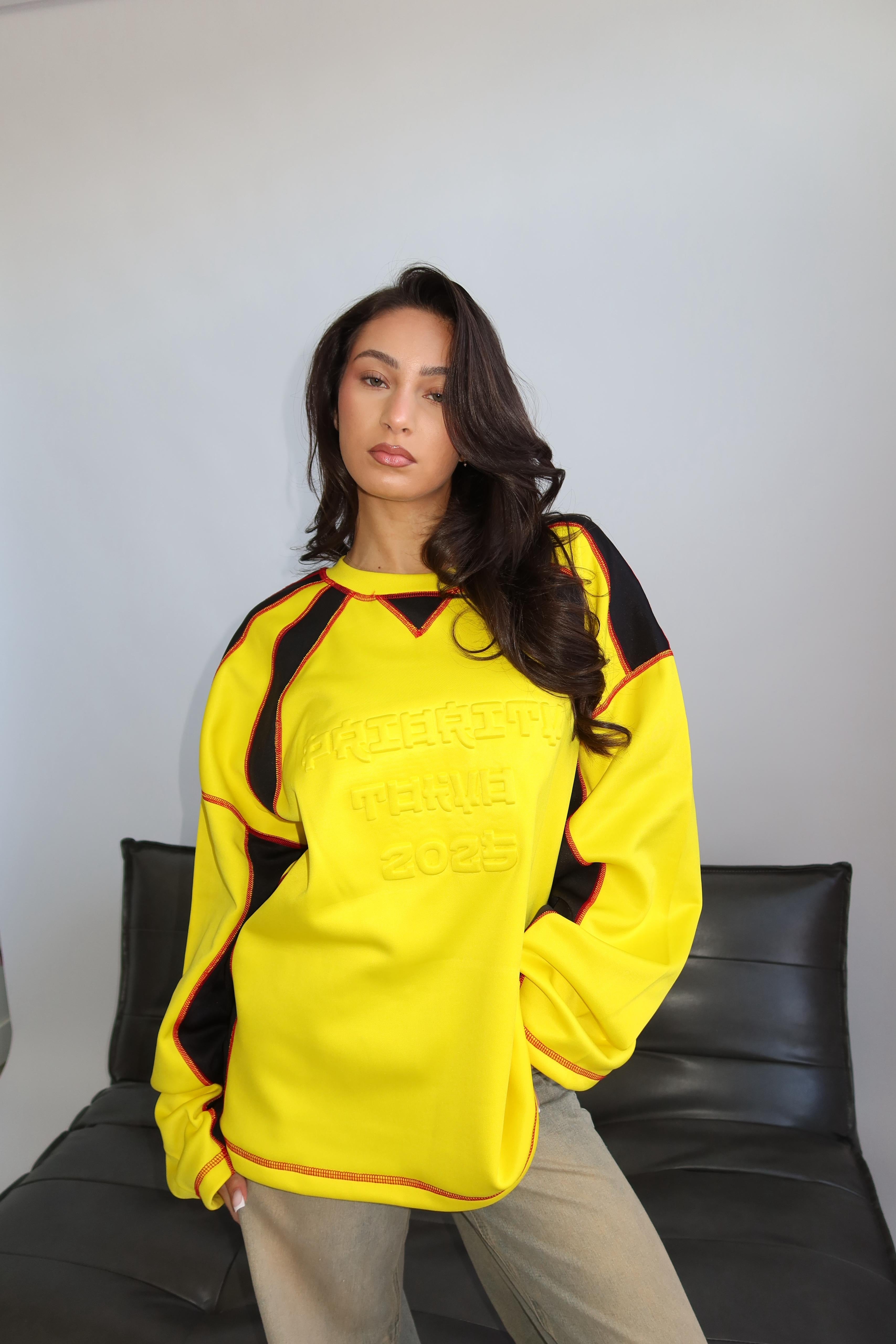 Women’s Premium Oversized Sweatshirt – Statement Comfort with a Modern Edge