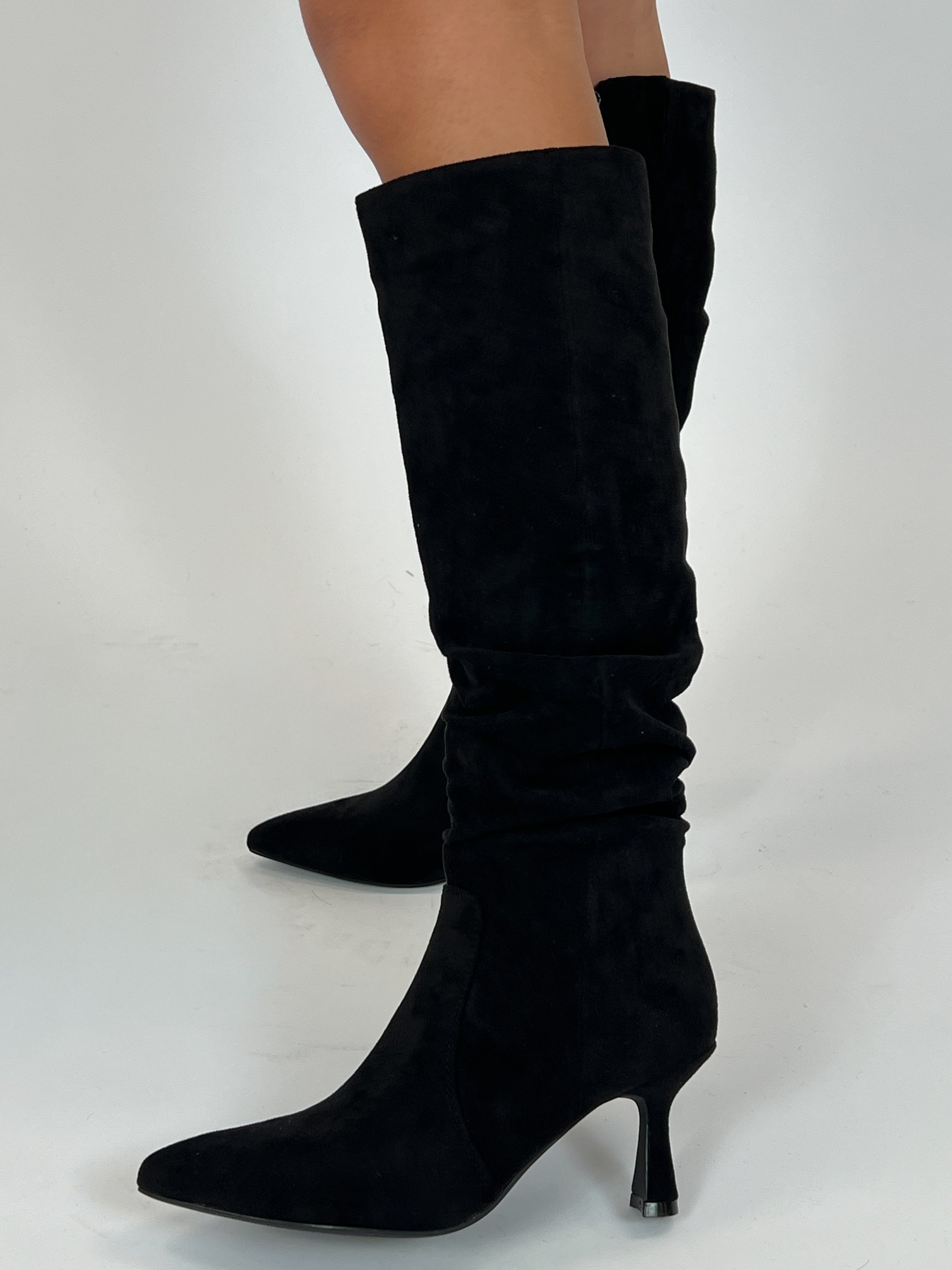 THAT GIRL SUÈDE BOOTS