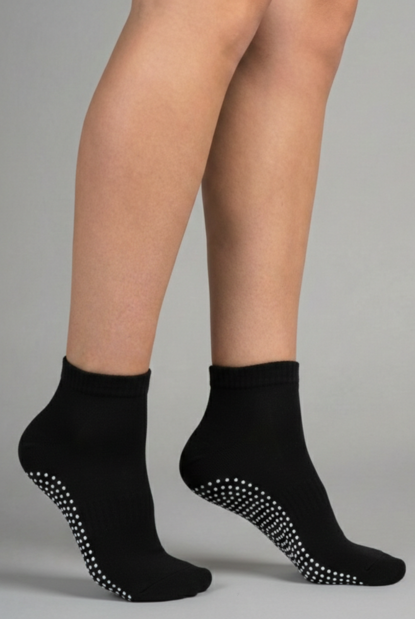 Black Athletic Non-Slip Ankle Socks