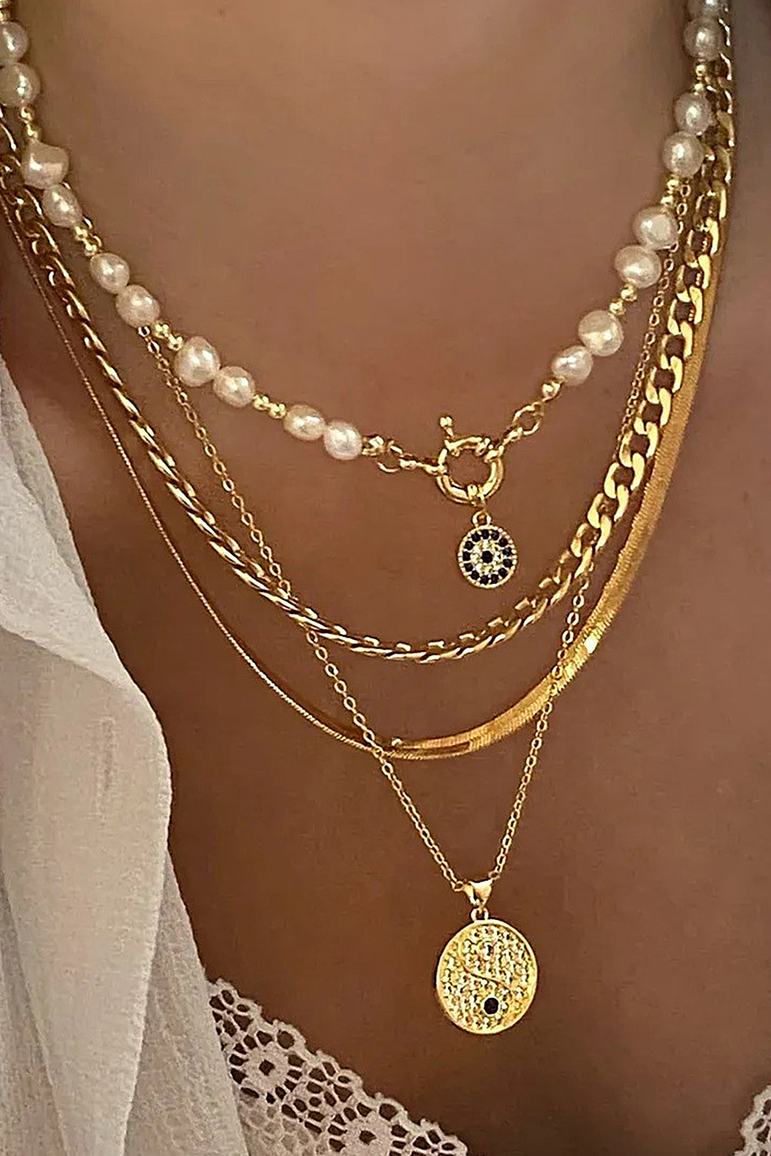 Alloy Geometric Faux Pearl Necklace 