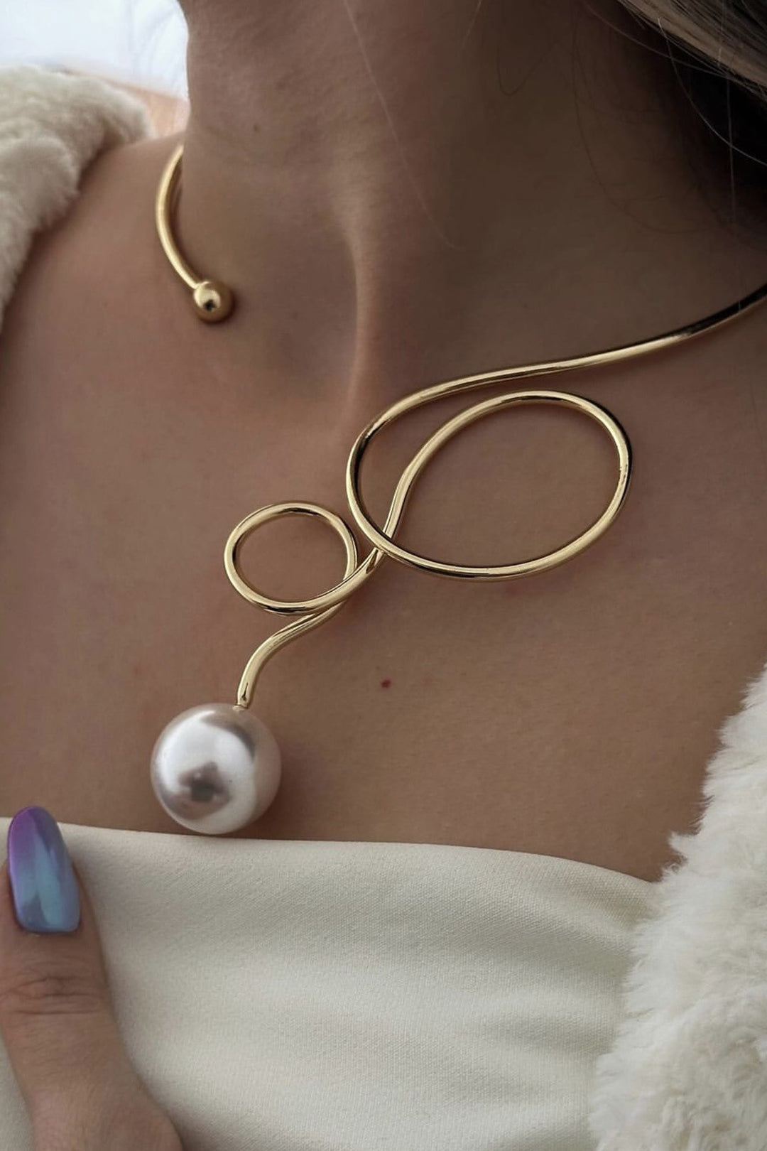 Abstract Choker Pearl Pendant Necklace 