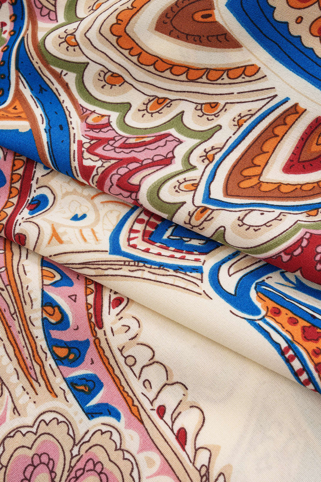 Bohemian Printed Knotted Tie with High Waist Shorts 