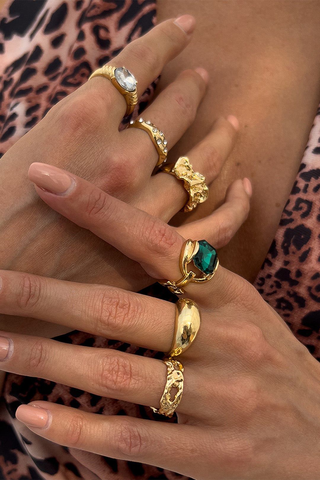 Alloy Geometric Open Wrinkled Diamond Ring 