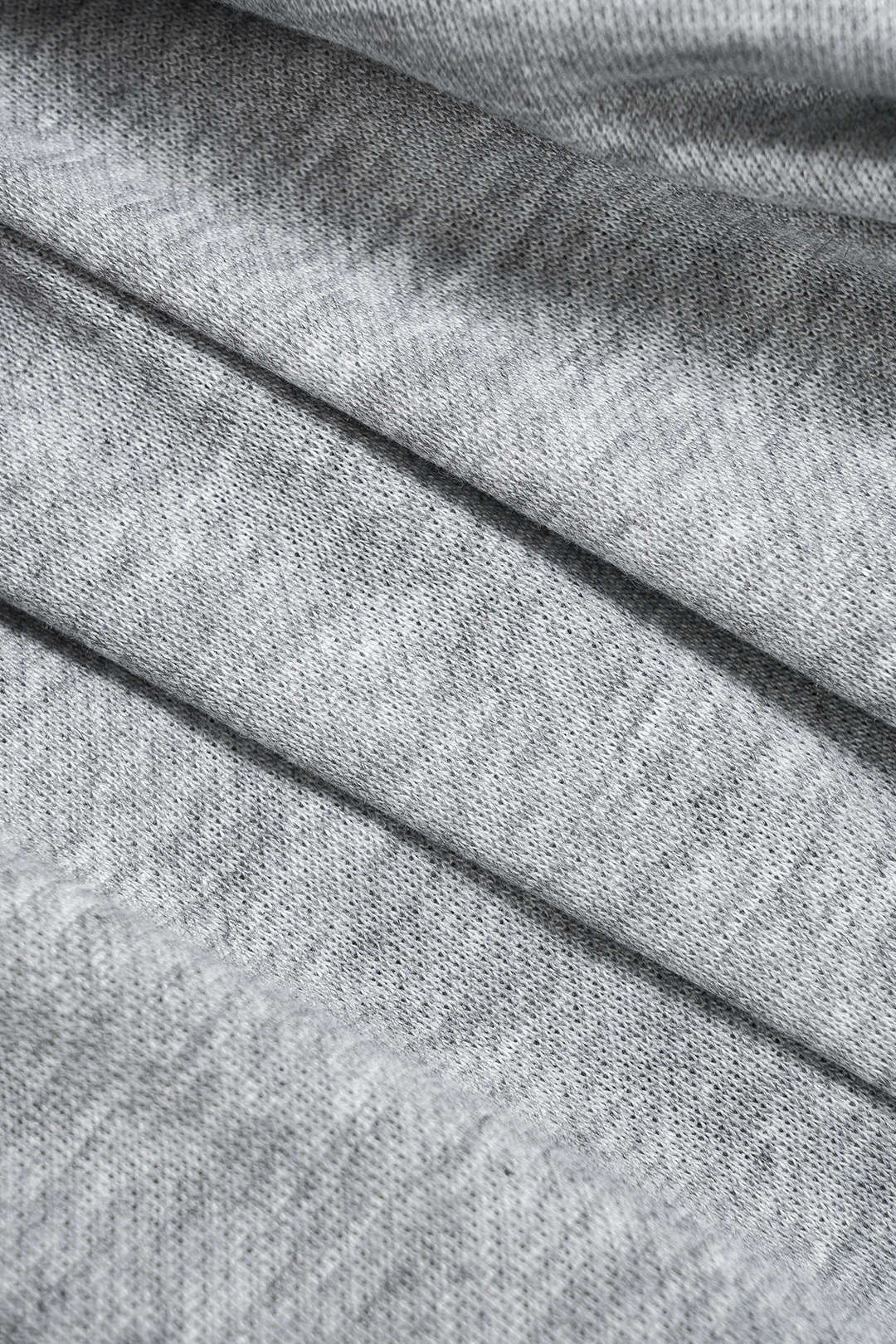 Asymmetrical long-sleeved T-shirt 