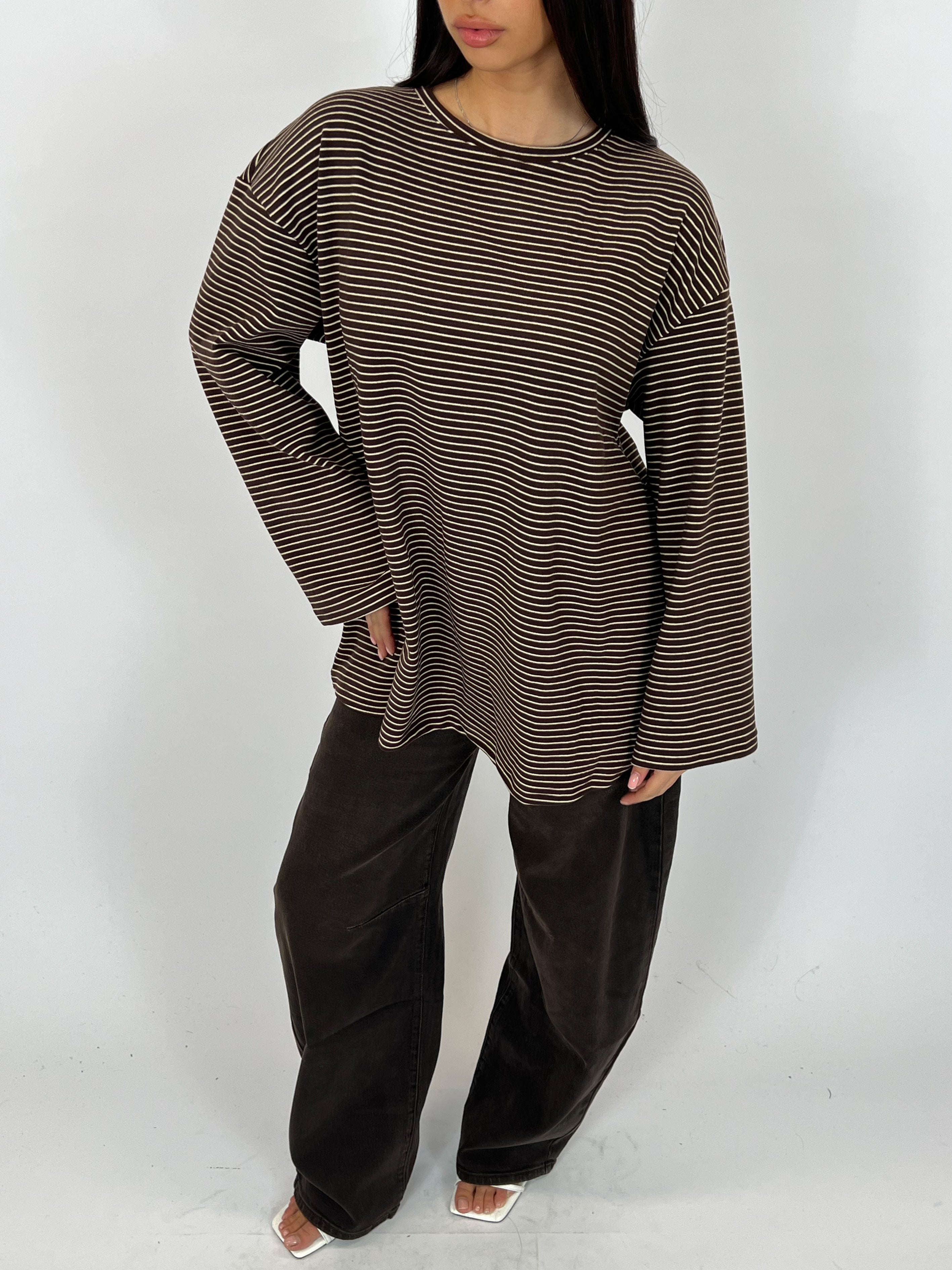 Women’s Relaxed Striped Long Sleeve Top – Modern Minimal Comfort