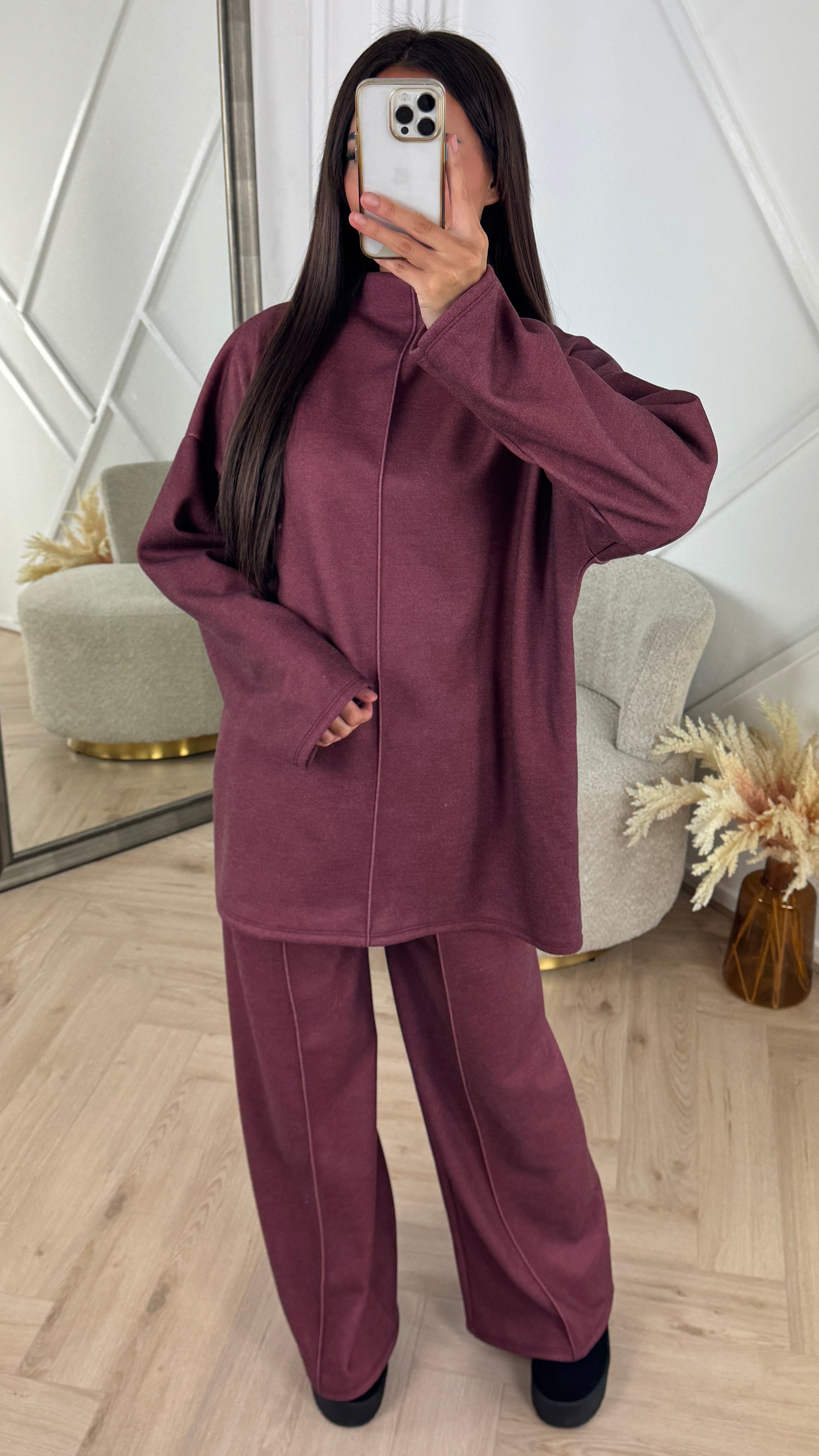 Soft Minimal Two-Piece Fleece Set with High Collar