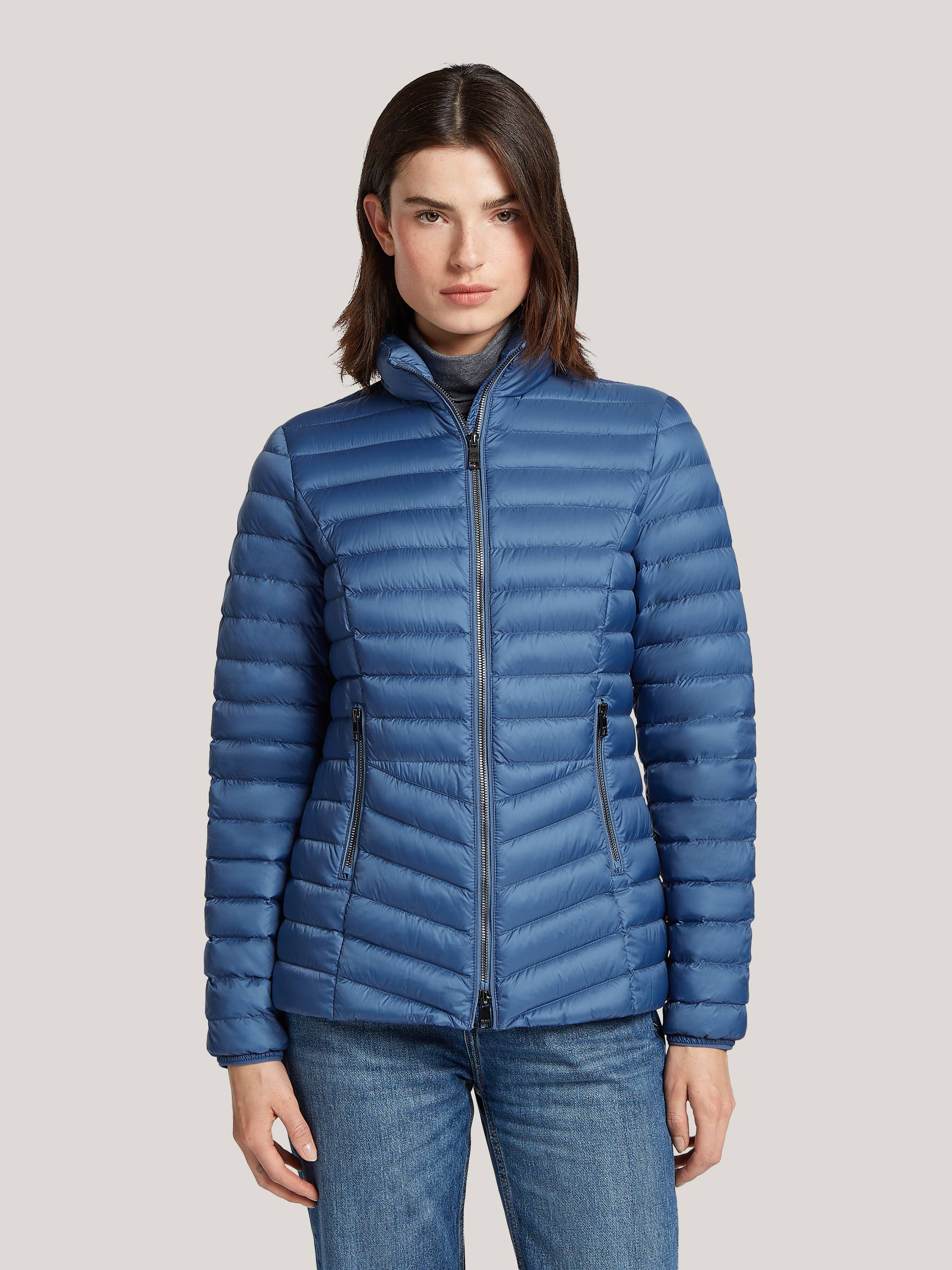 Lightweight Packable Jacket – Travel-Friendly & Versatile Outerwear