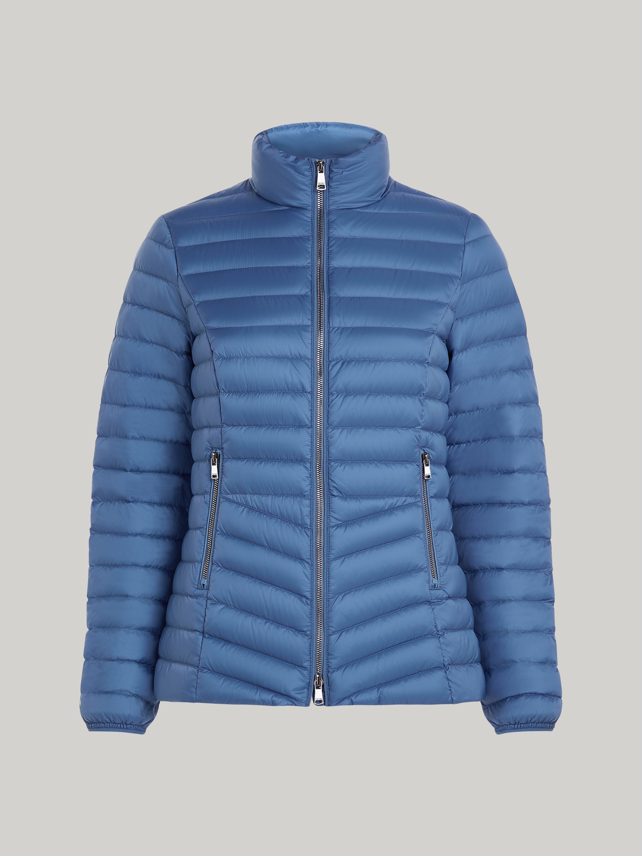 Lightweight Packable Jacket – Travel-Friendly & Versatile Outerwear