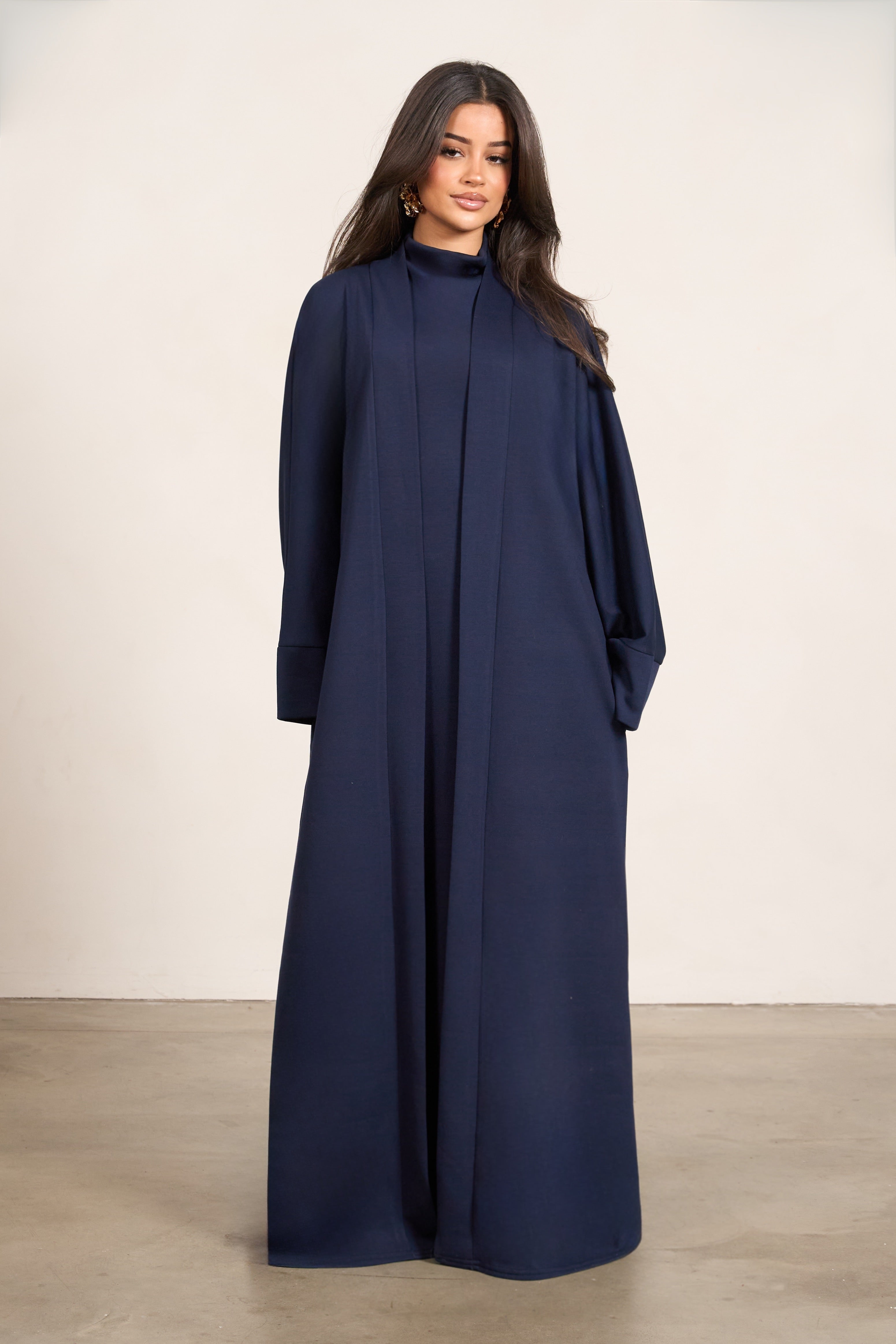 Modest Abaya Set – Elegant Two-Piece Dress Ensemble